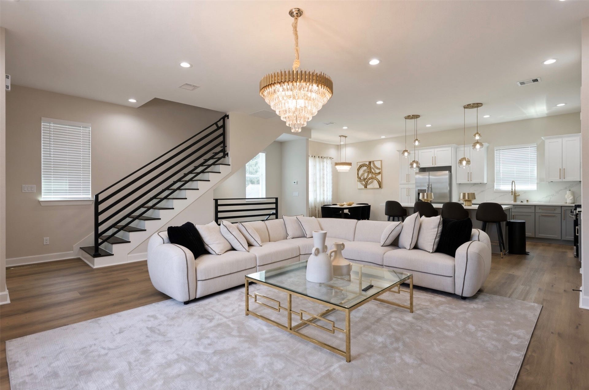 1605 Sylveste Street, Houston, TX 77009 1605 Sylveste Street, Houston, TX 77009