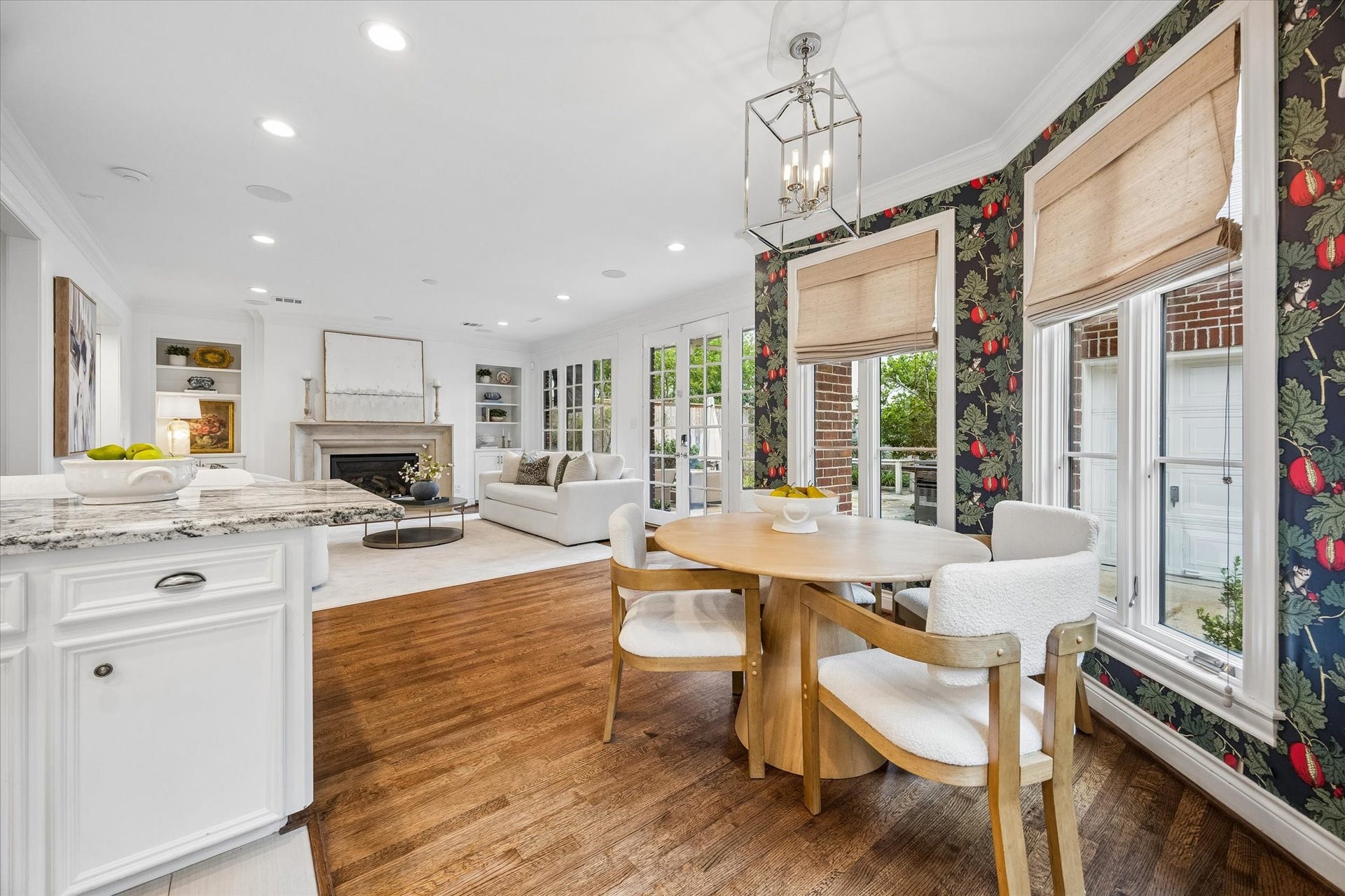 3111 Carnegie Street, Houston, TX 77005 3111 Carnegie Street, Houston, TX 77005