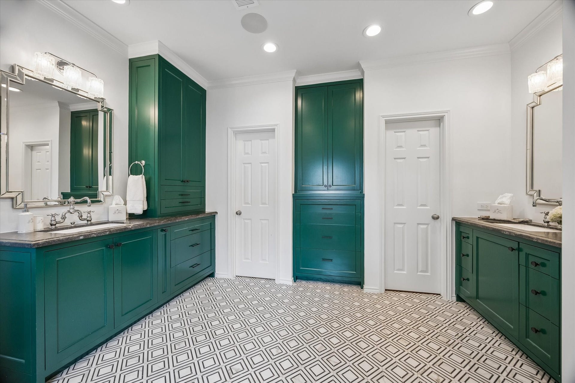 3111 Carnegie Street, Houston, TX 77005 3111 Carnegie Street, Houston, TX 77005