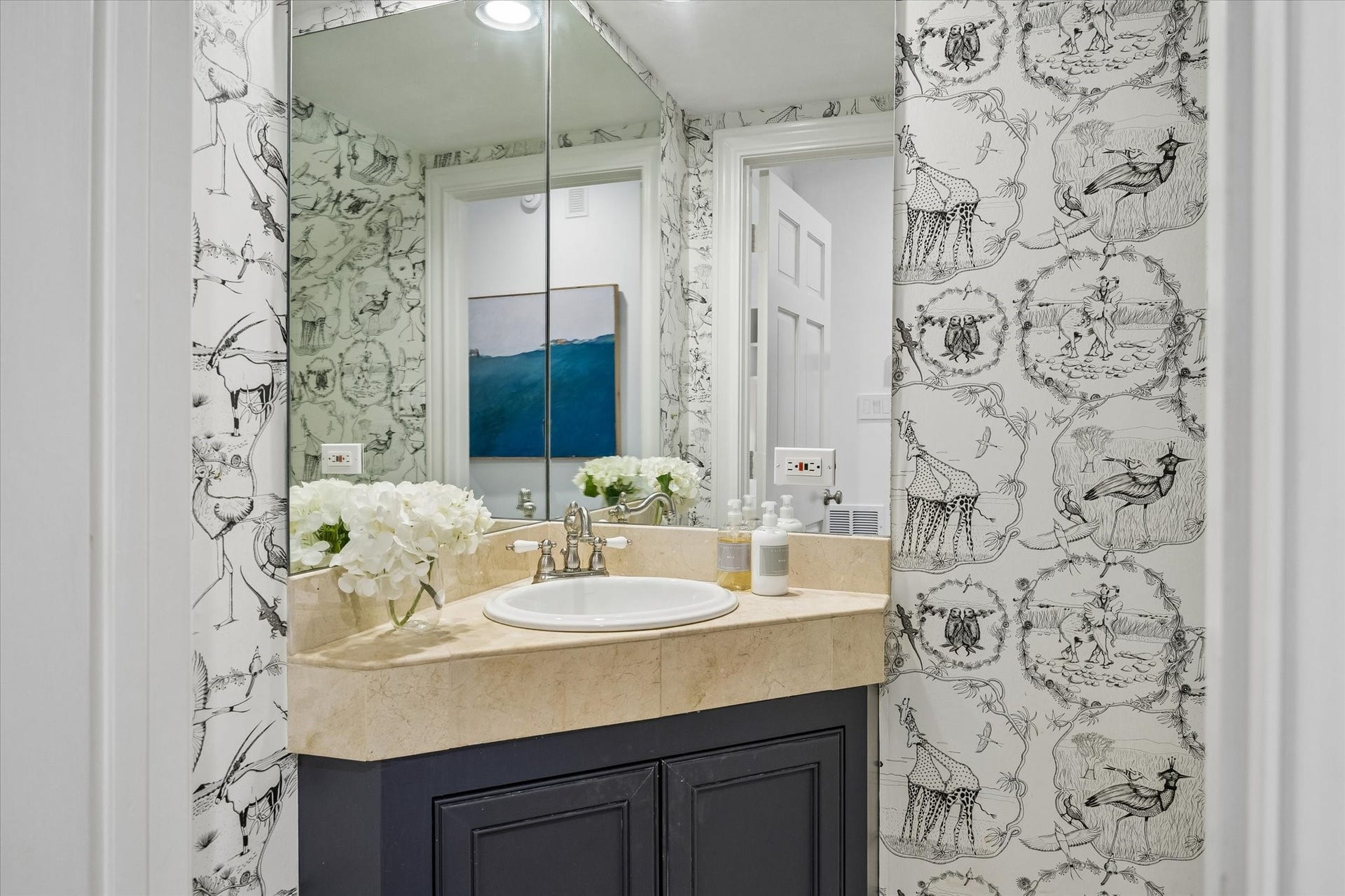 3111 Carnegie Street, Houston, TX 77005 Powder Bath