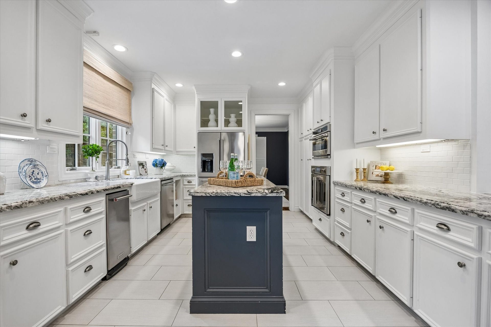3111 Carnegie Street, Houston, TX 77005 The Chef's Kitchen offers remodeled spaces including farm sink, marble counters, top notch appliances and more.