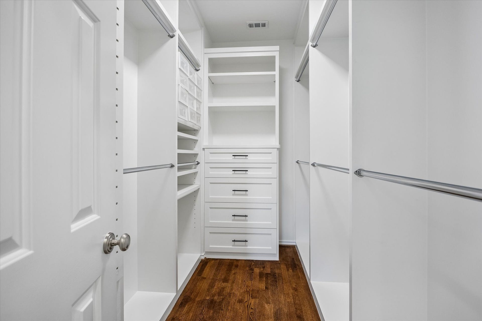 3111 Carnegie Street, Houston, TX 77005 There are two, remodeled walk-in closets.
