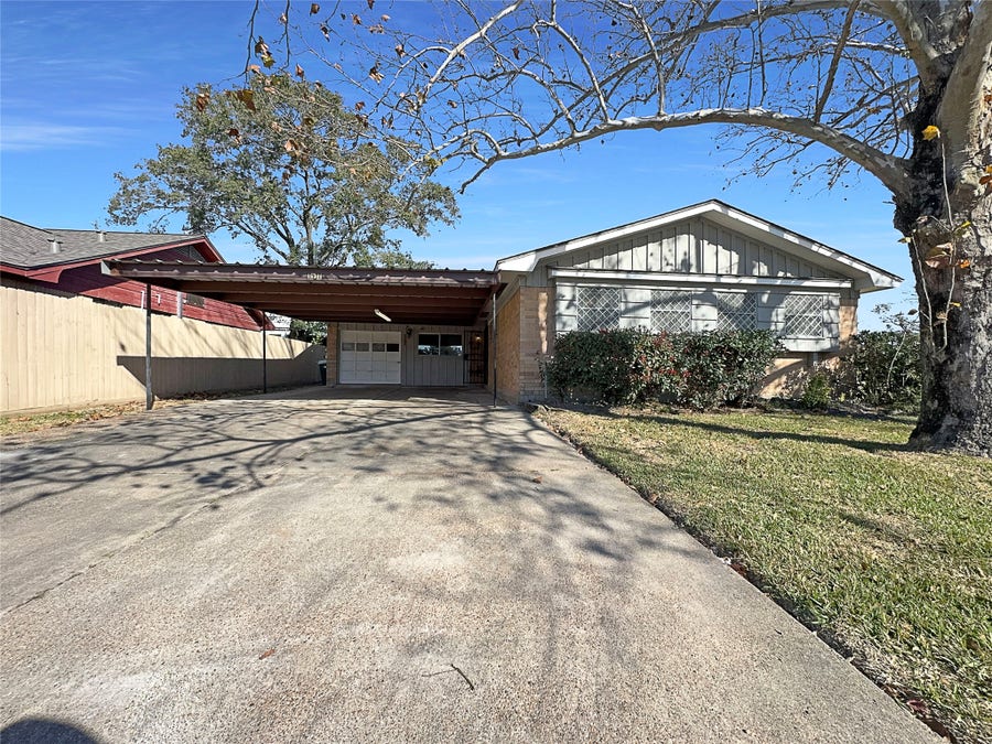 Property photo for 15311 Woodforest Boulevard, Channelview, TX