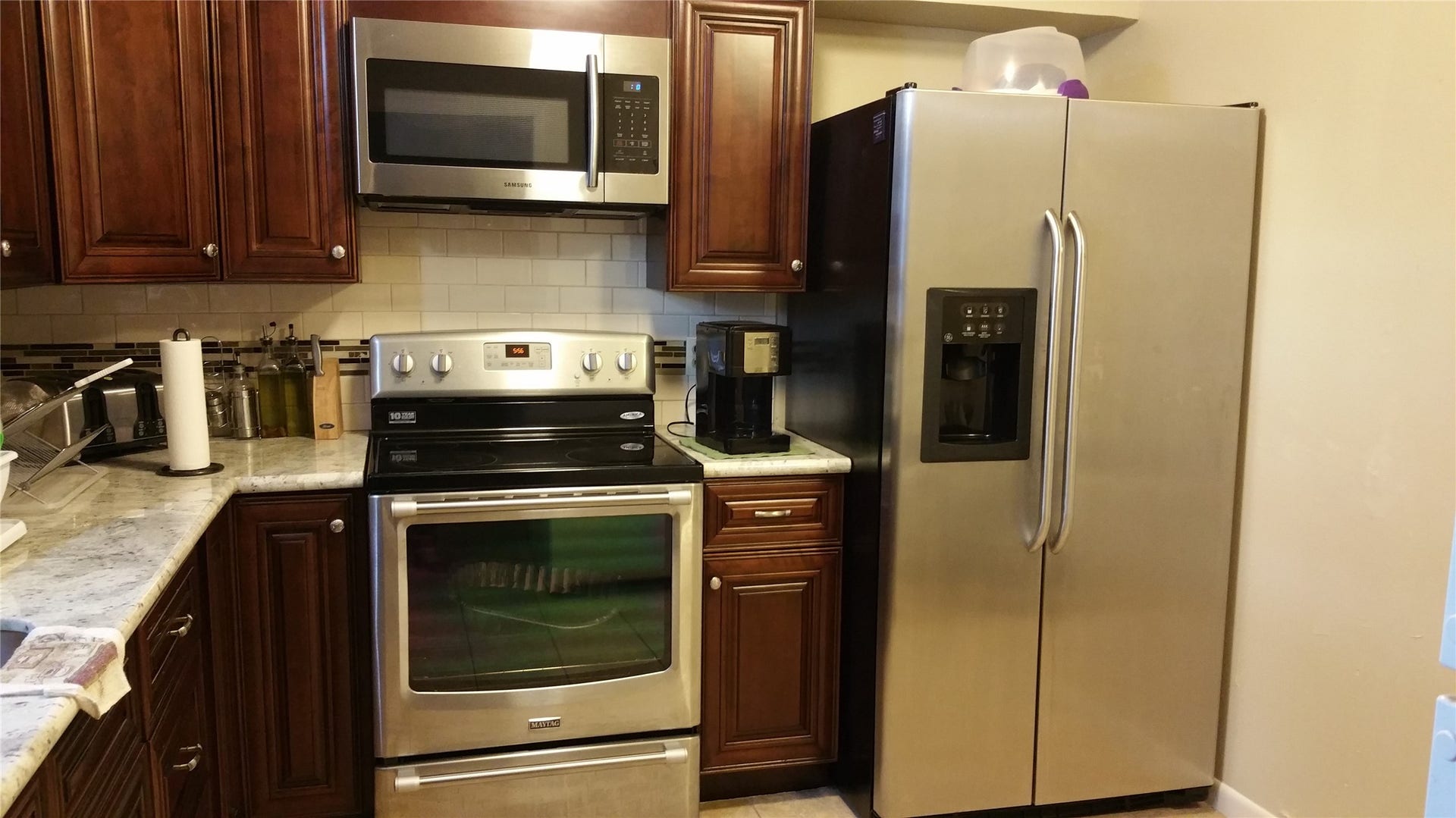 9217 Carousel Lane, Houston, TX 77080 9217 Carousel Lane, Houston, TX 77080