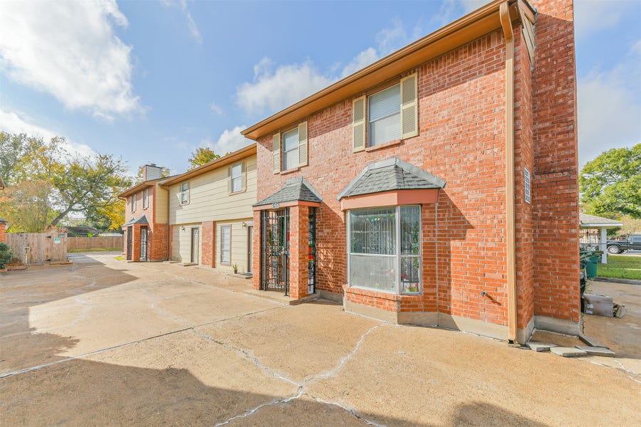 Property photo for 9217 Carousel Lane, Houston, TX