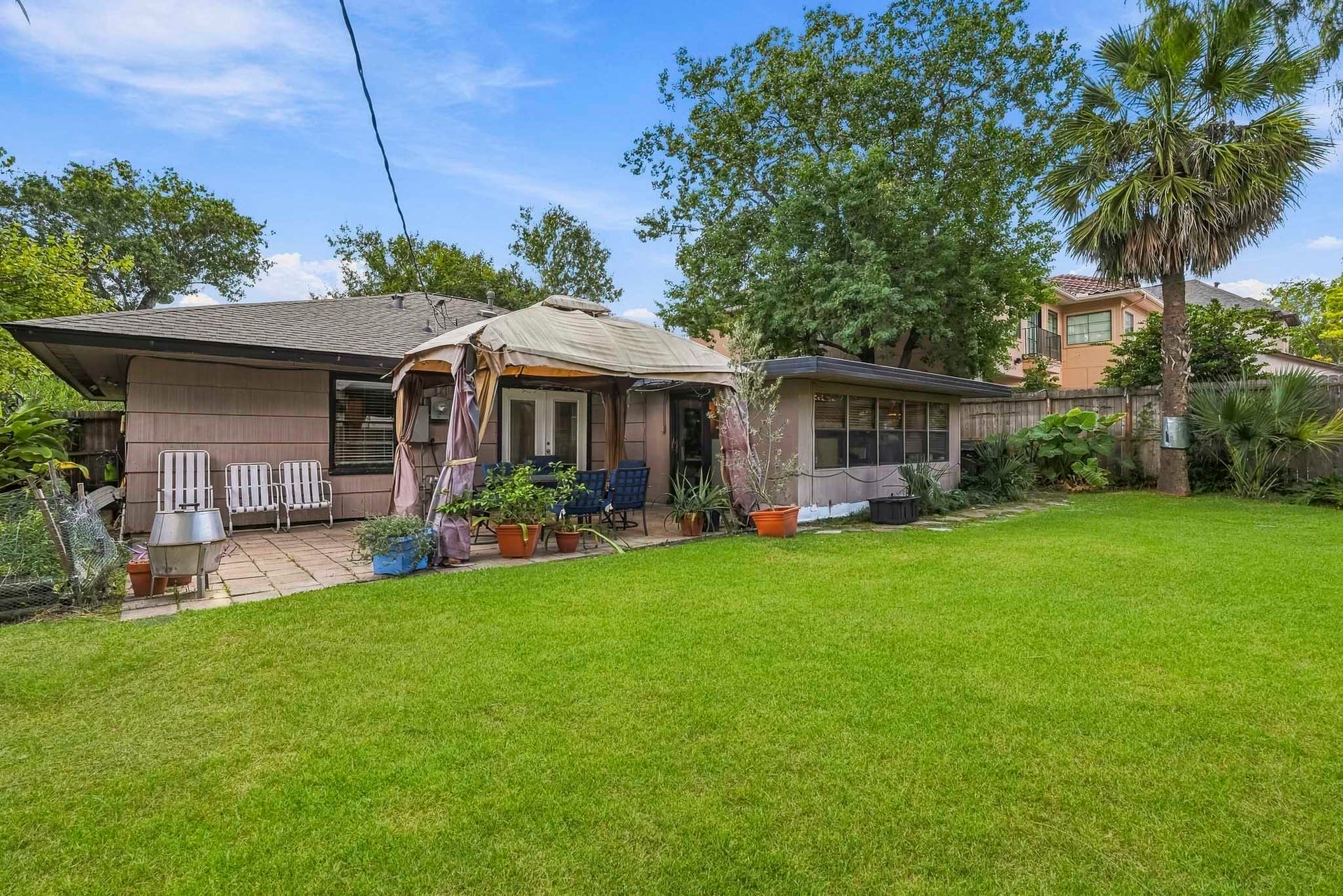 4612 Evergreen Street, Bellaire, TX 77401 4612 Evergreen Street, Bellaire, TX 77401
