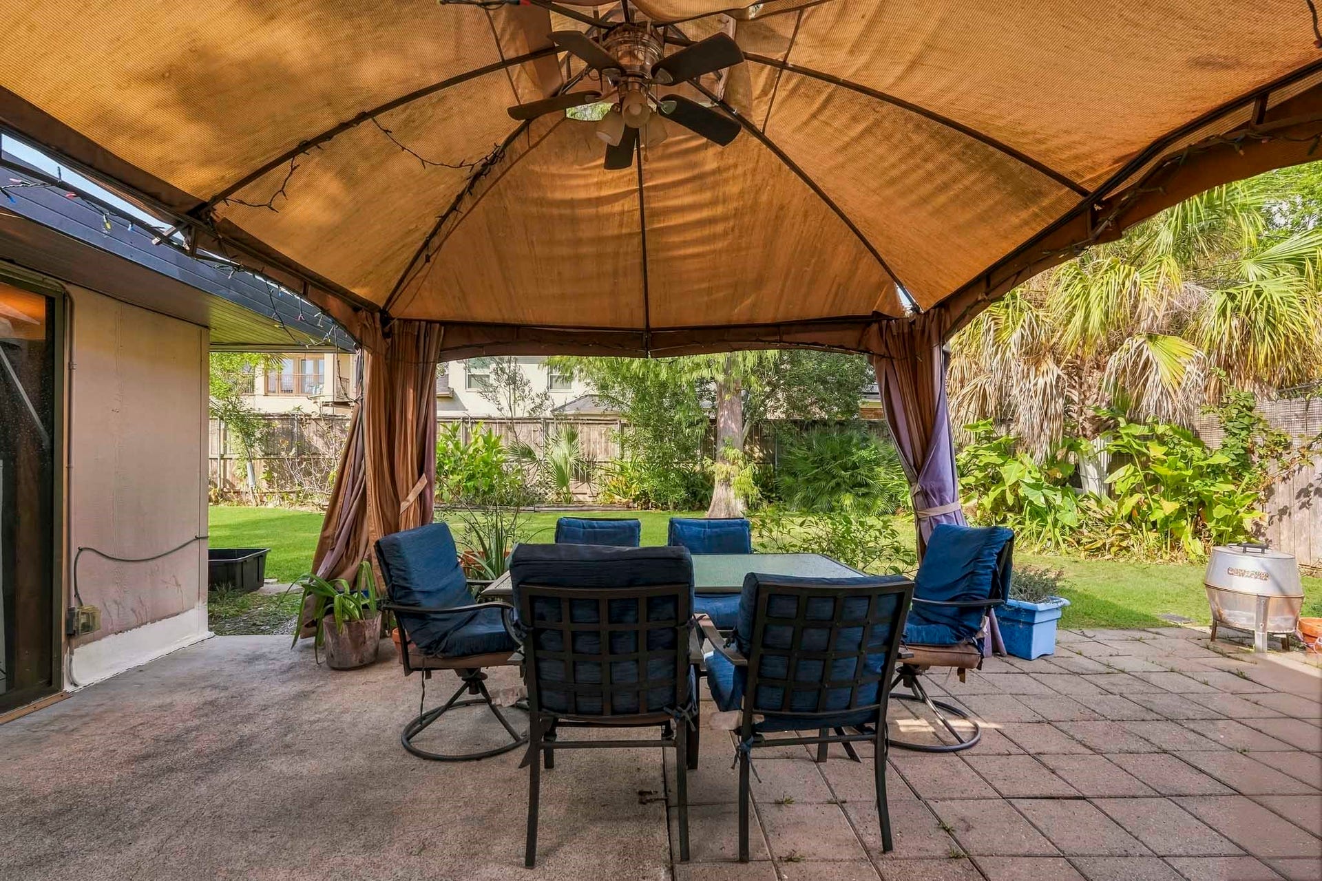 4612 Evergreen Street, Bellaire, TX 77401 4612 Evergreen Street, Bellaire, TX 77401