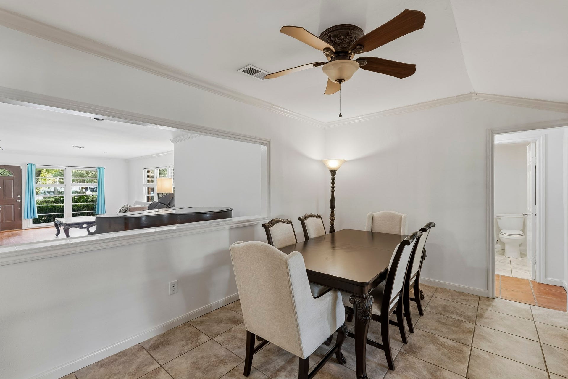 4612 Evergreen Street, Bellaire, TX 77401 4612 Evergreen Street, Bellaire, TX 77401