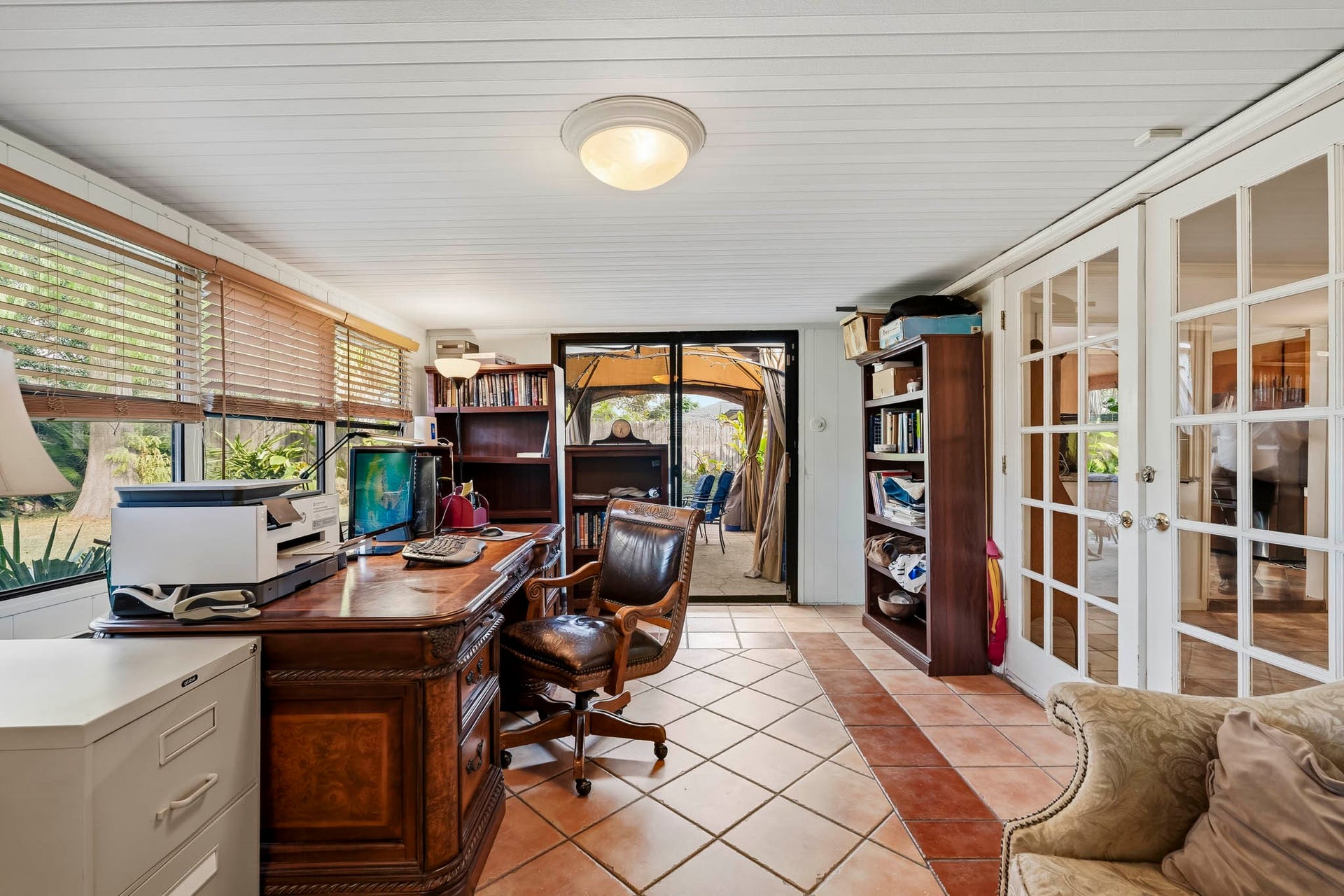 4612 Evergreen Street, Bellaire, TX 77401 4612 Evergreen Street, Bellaire, TX 77401