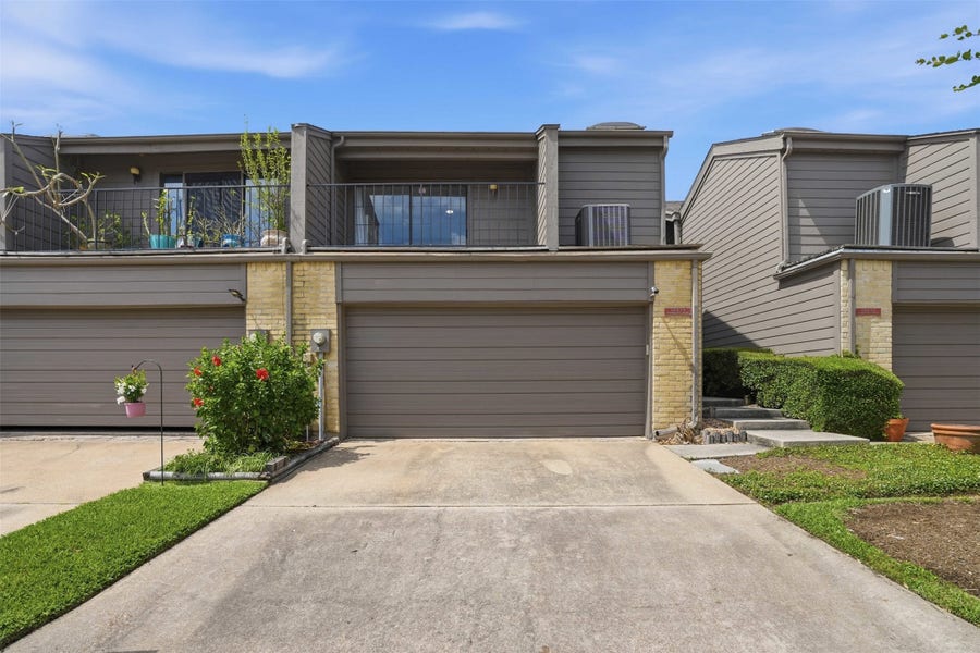 Property photo for 18024 Starboard Drive, Houston, TX