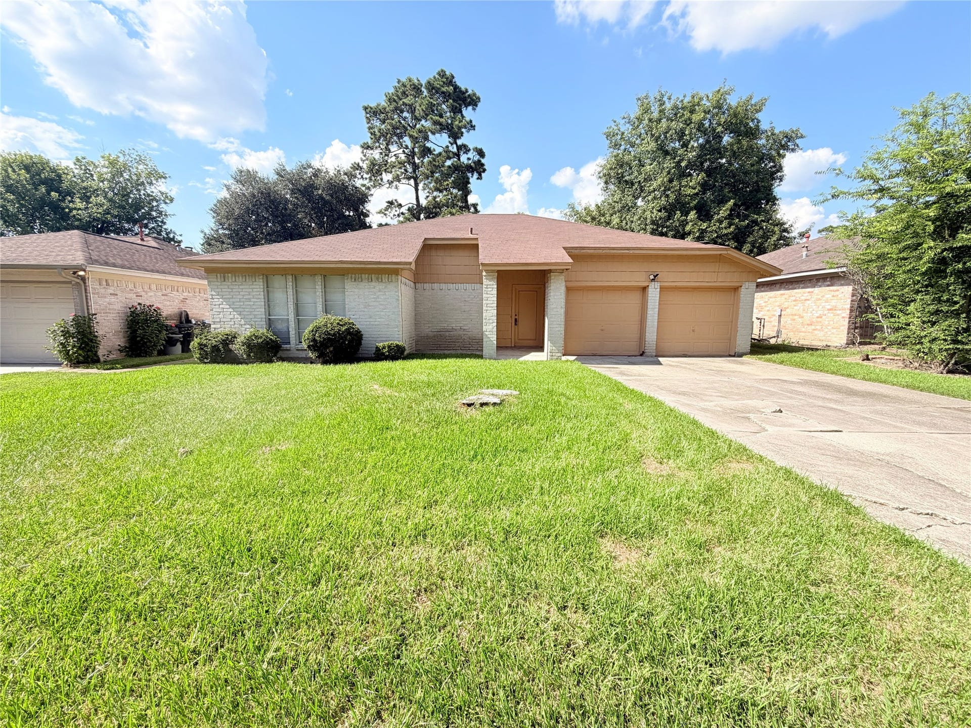 2015 Trailing Vine Road, Spring, TX 77373 2015 Trailing Vine Road, Spring, TX 77373