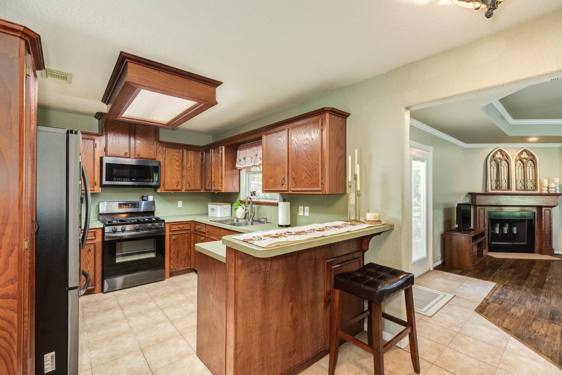 707 Old Ocean Avenue, Sweeny, TX 77480 707 Old Ocean Avenue, Sweeny, TX 77480