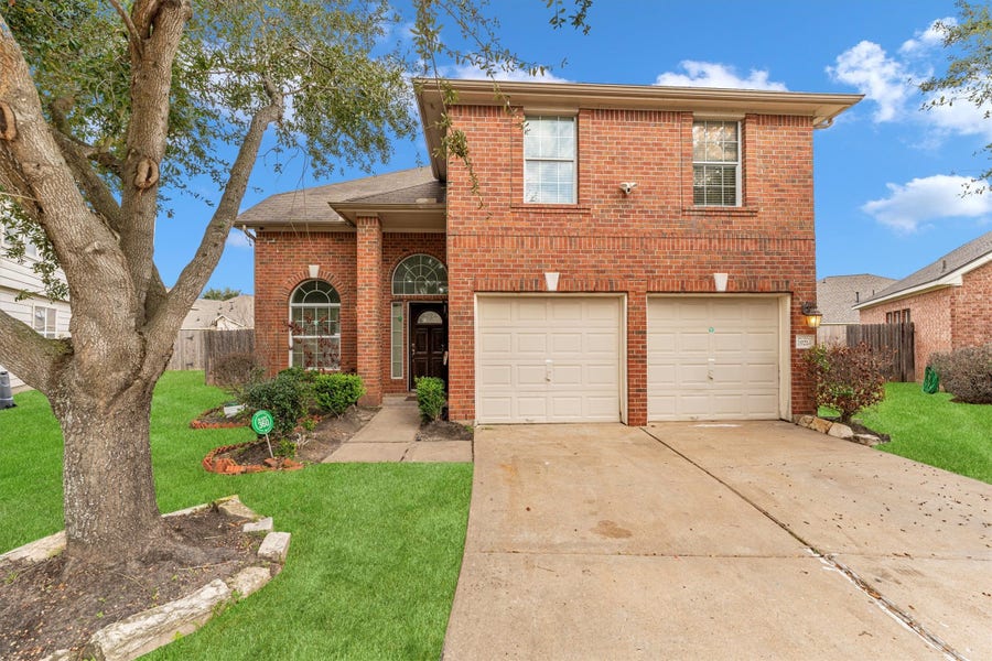 Property photo for 19214 Terra Forest Court, Katy, TX