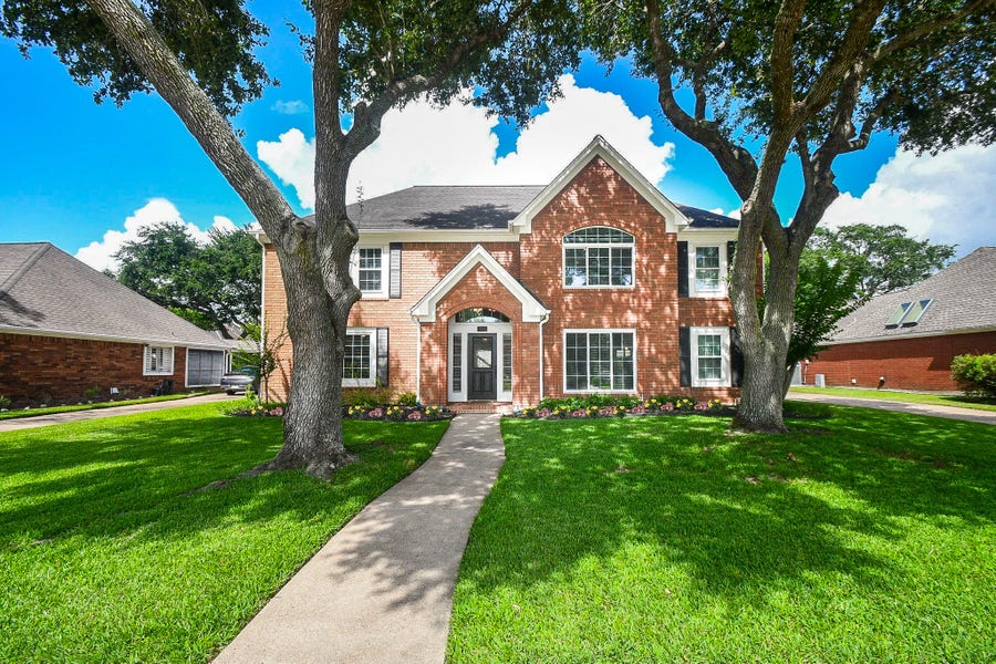 Property photo for 3814 Saint Michaels Court, Sugar Land, TX