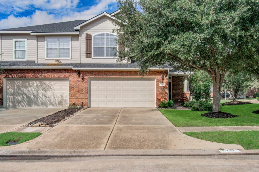 Property photo for 5331 Timber Court Hollow Drive, Houston, TX