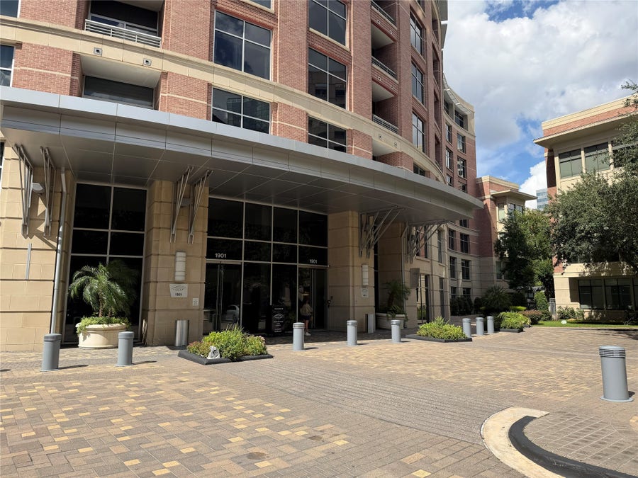 Property photo for 1901 Post Oak Boulevard, #1105, Houston, TX