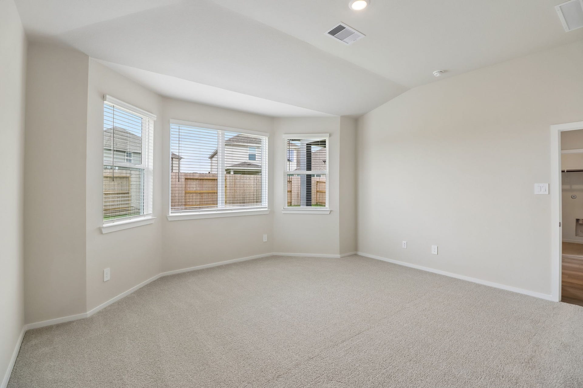 1302 Anacapa Street, Huffman, TX 77336