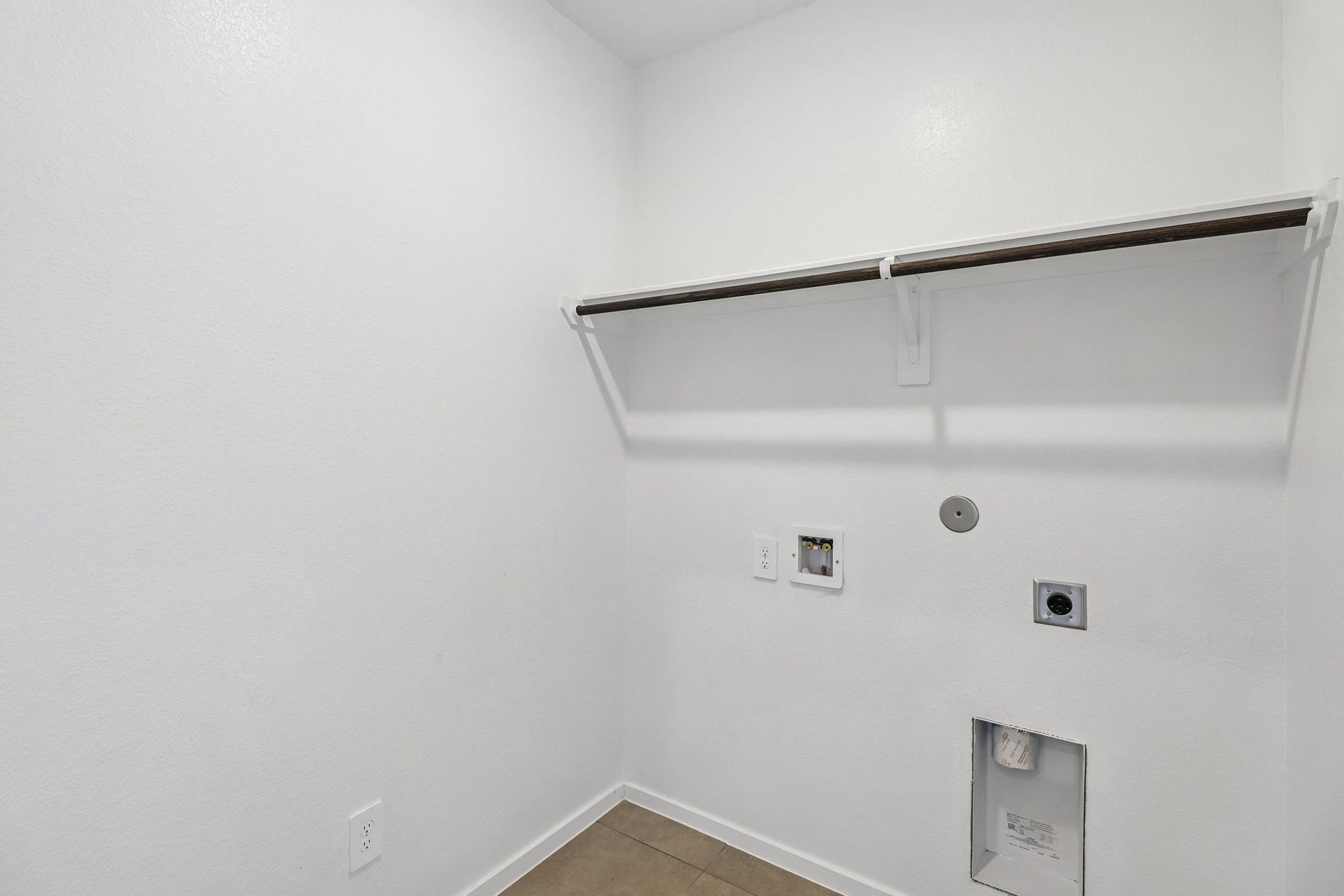 1302 Anacapa Street, Huffman, TX 77336