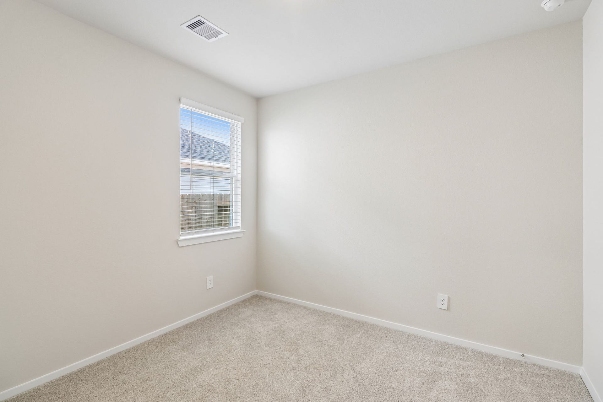 1302 Anacapa Street, Huffman, TX 77336