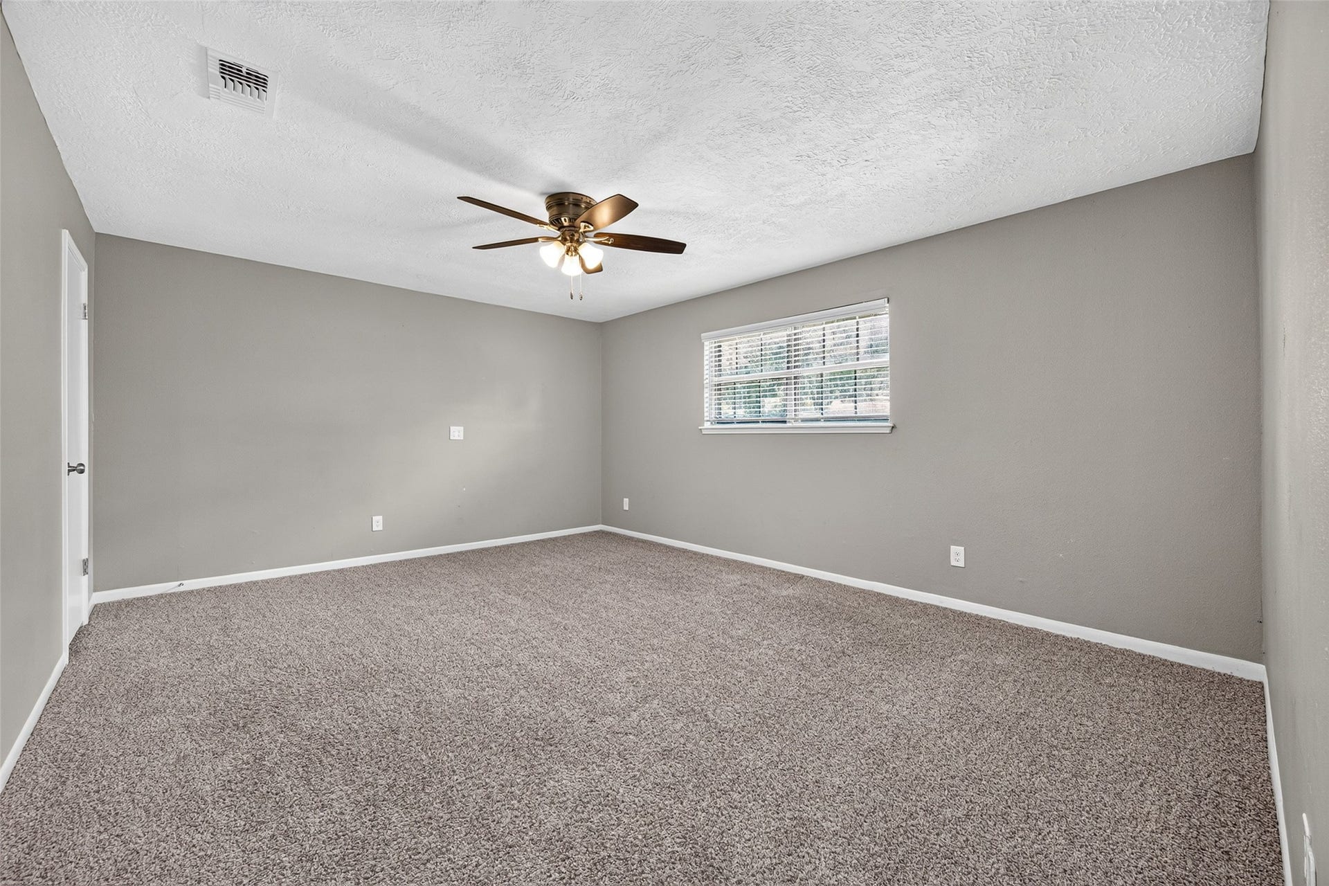 723 Leaflet Lane, Spring, TX 77388 723 Leaflet Lane, Spring, TX 77388
