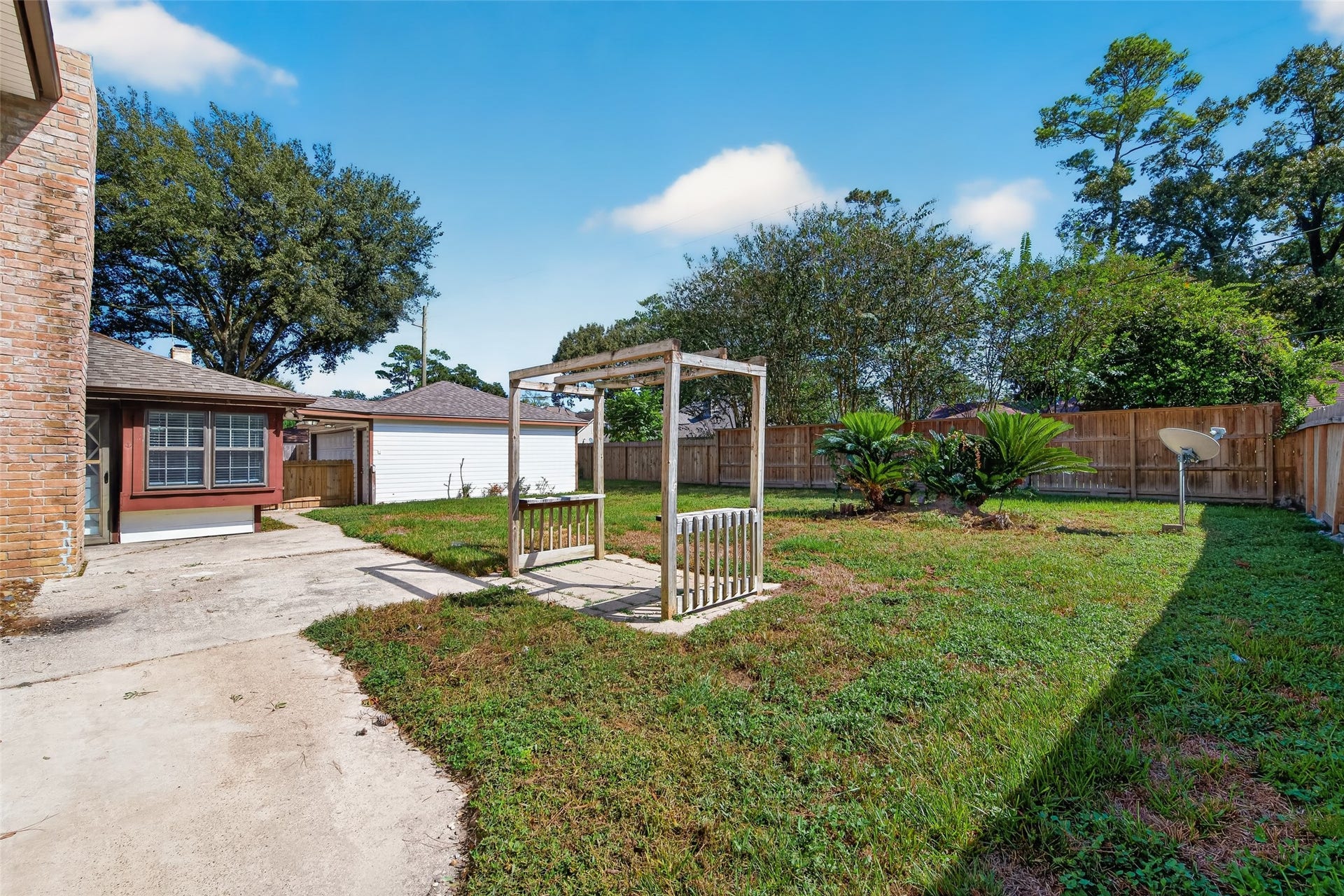 723 Leaflet Lane, Spring, TX 77388 723 Leaflet Lane, Spring, TX 77388