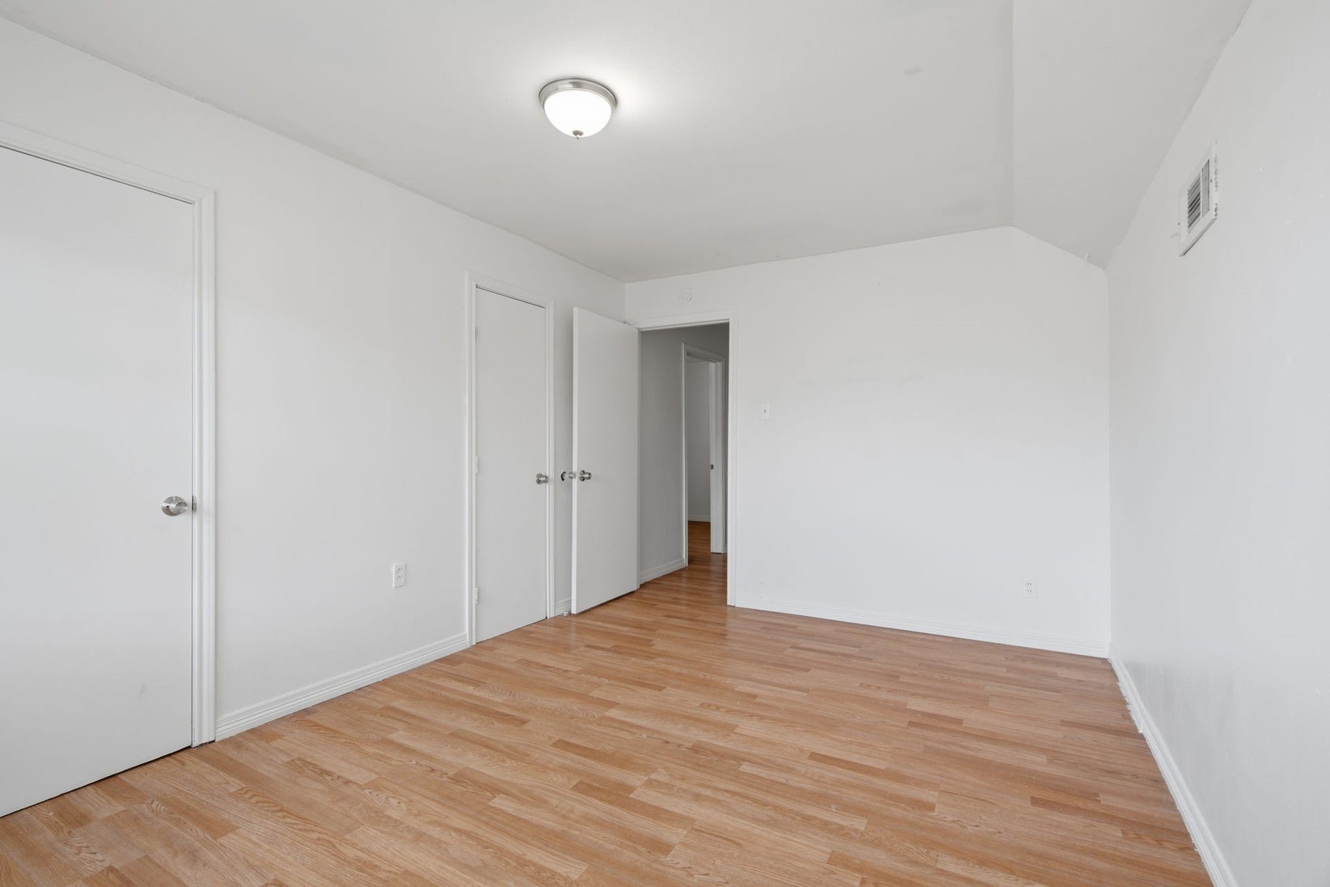 8706 Jason Street, Houston, TX 77074 8706 Jason Street, Houston, TX 77074