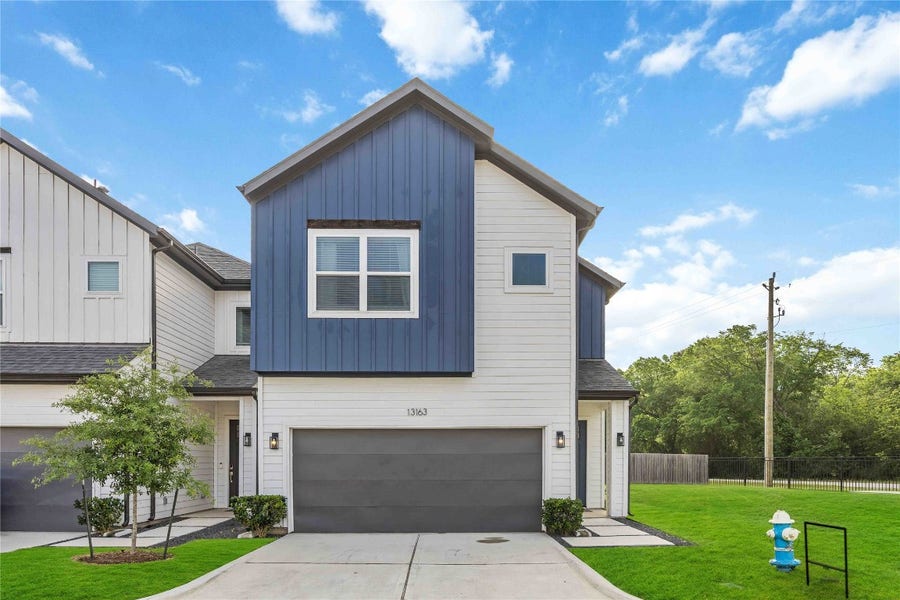 Property photo for 13138 Perennial Springs Drive, Houston, TX