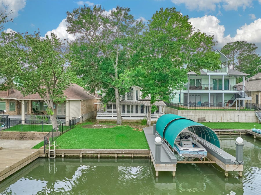 Property photo for 6795 Kingston Cove Lane, Willis, TX