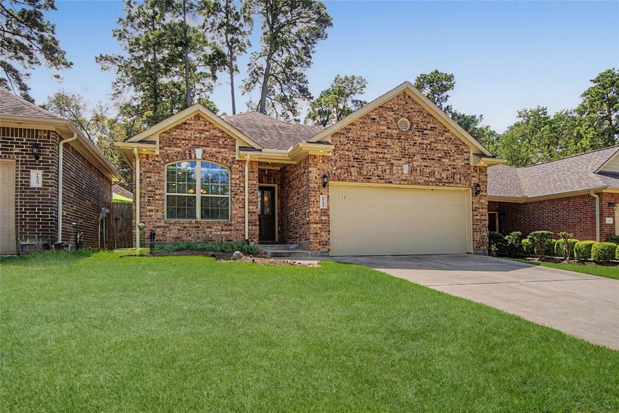 Property photo for 11231 Burning Tree Drive, Montgomery, TX