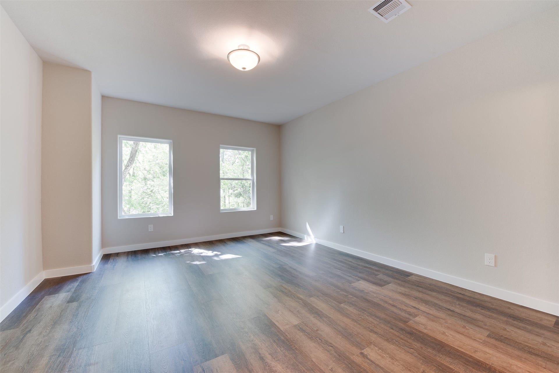 6619 Ezzard Charles Lane, Houston, TX 77091 6619 Ezzard Charles Lane, Houston, TX 77091