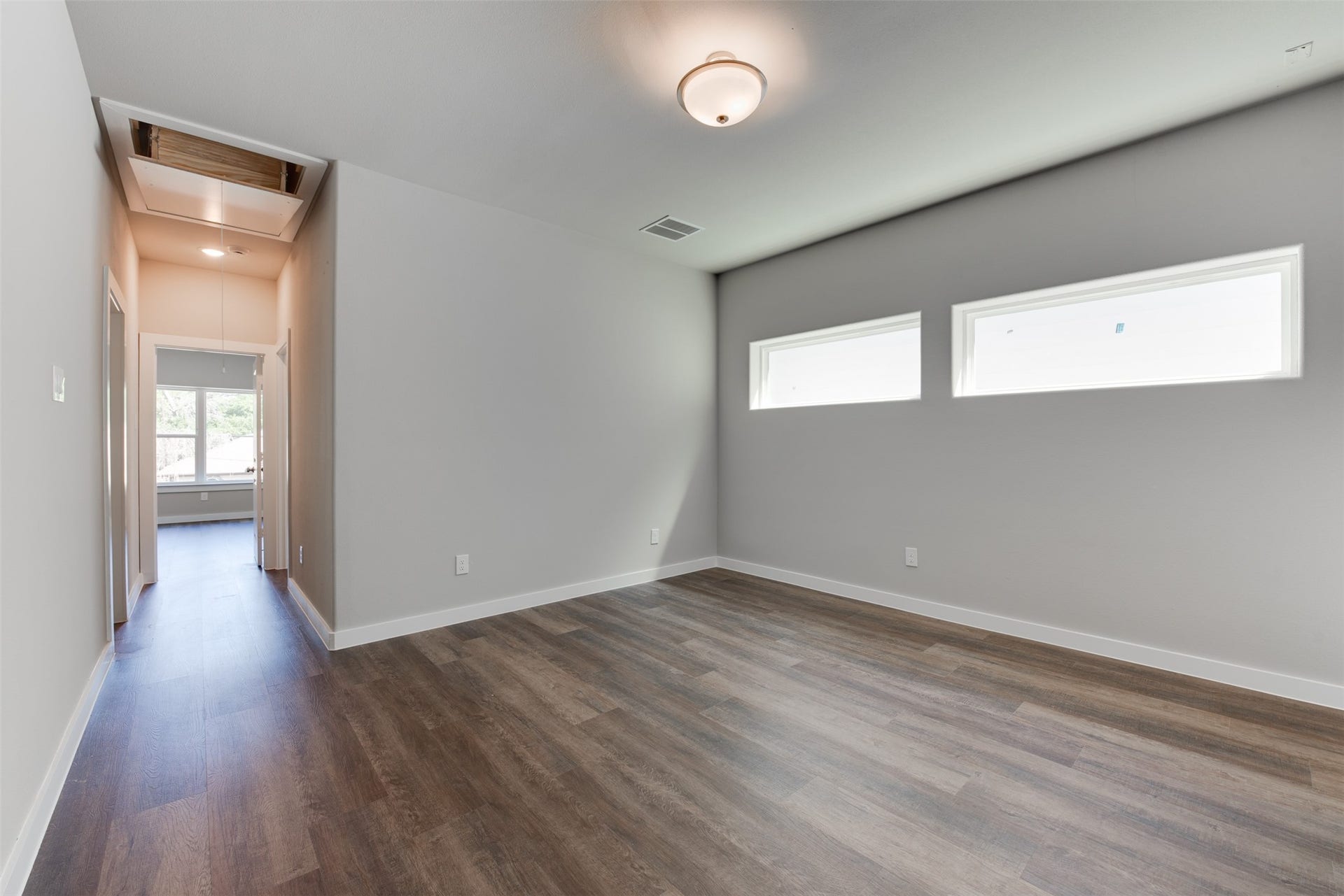 6619 Ezzard Charles Lane, Houston, TX 77091 6619 Ezzard Charles Lane, Houston, TX 77091