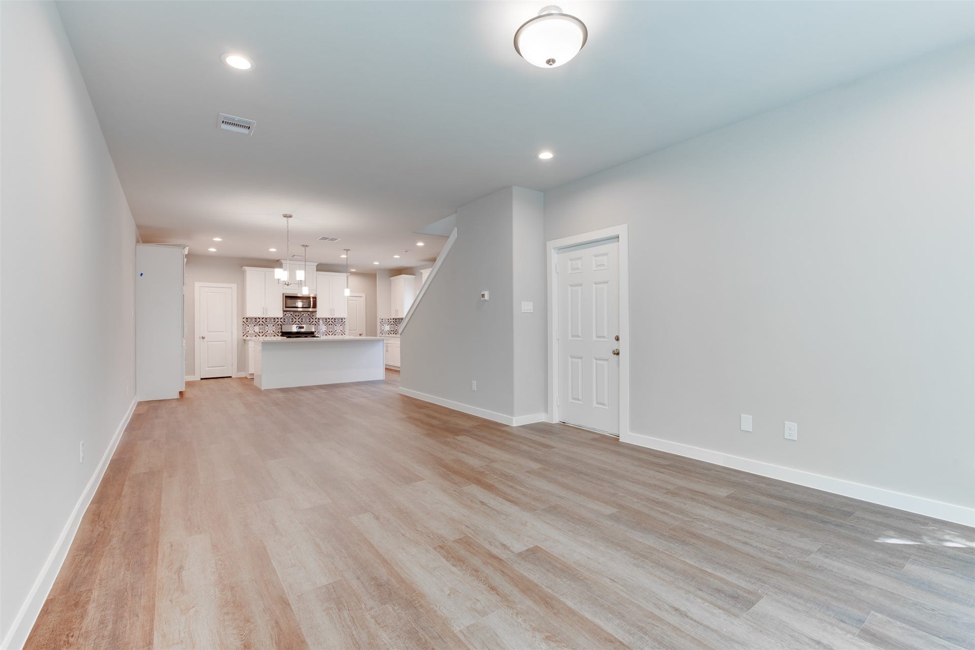 6619 Ezzard Charles Lane, Houston, TX 77091 6619 Ezzard Charles Lane, Houston, TX 77091