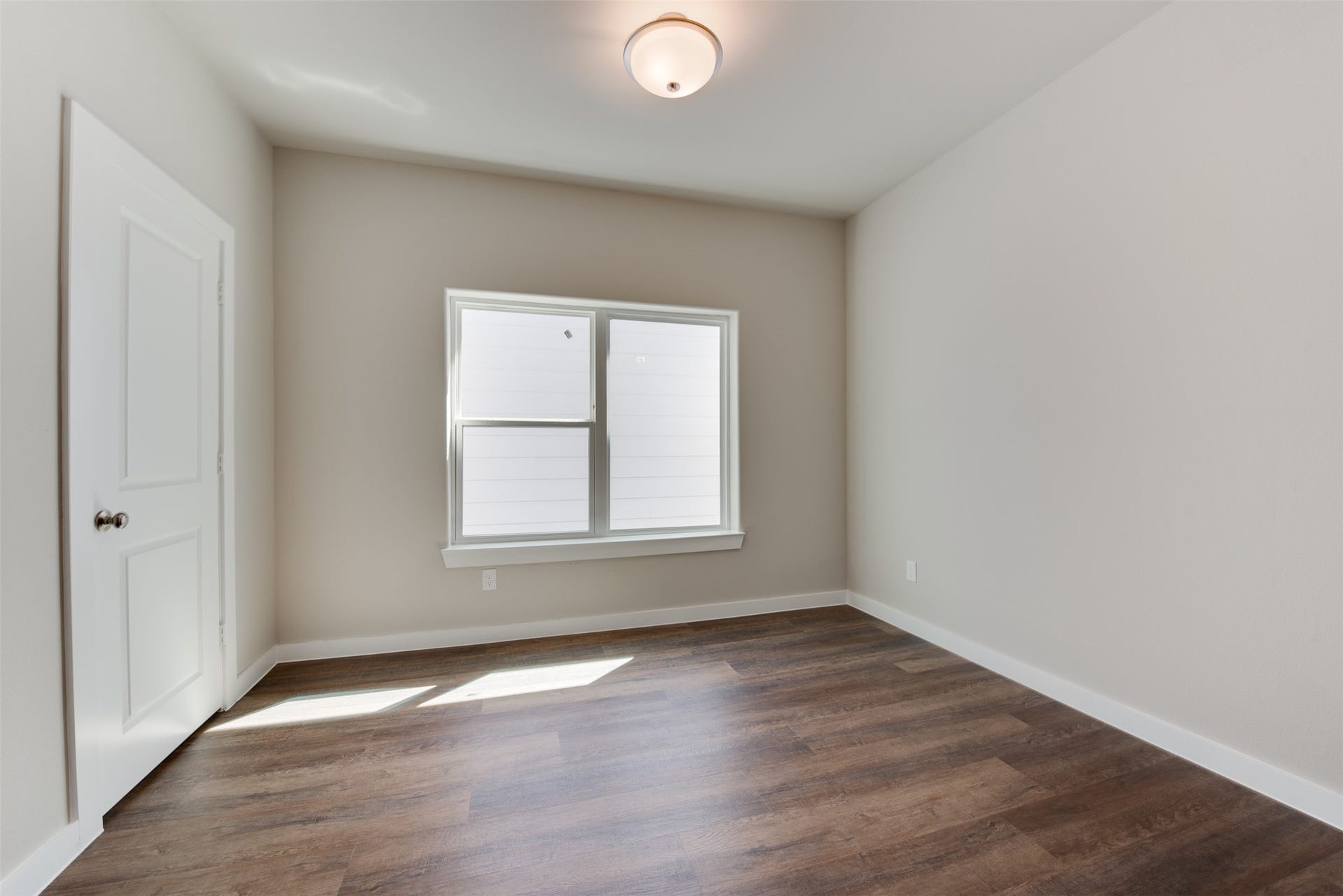 6619 Ezzard Charles Lane, Houston, TX 77091 6619 Ezzard Charles Lane, Houston, TX 77091