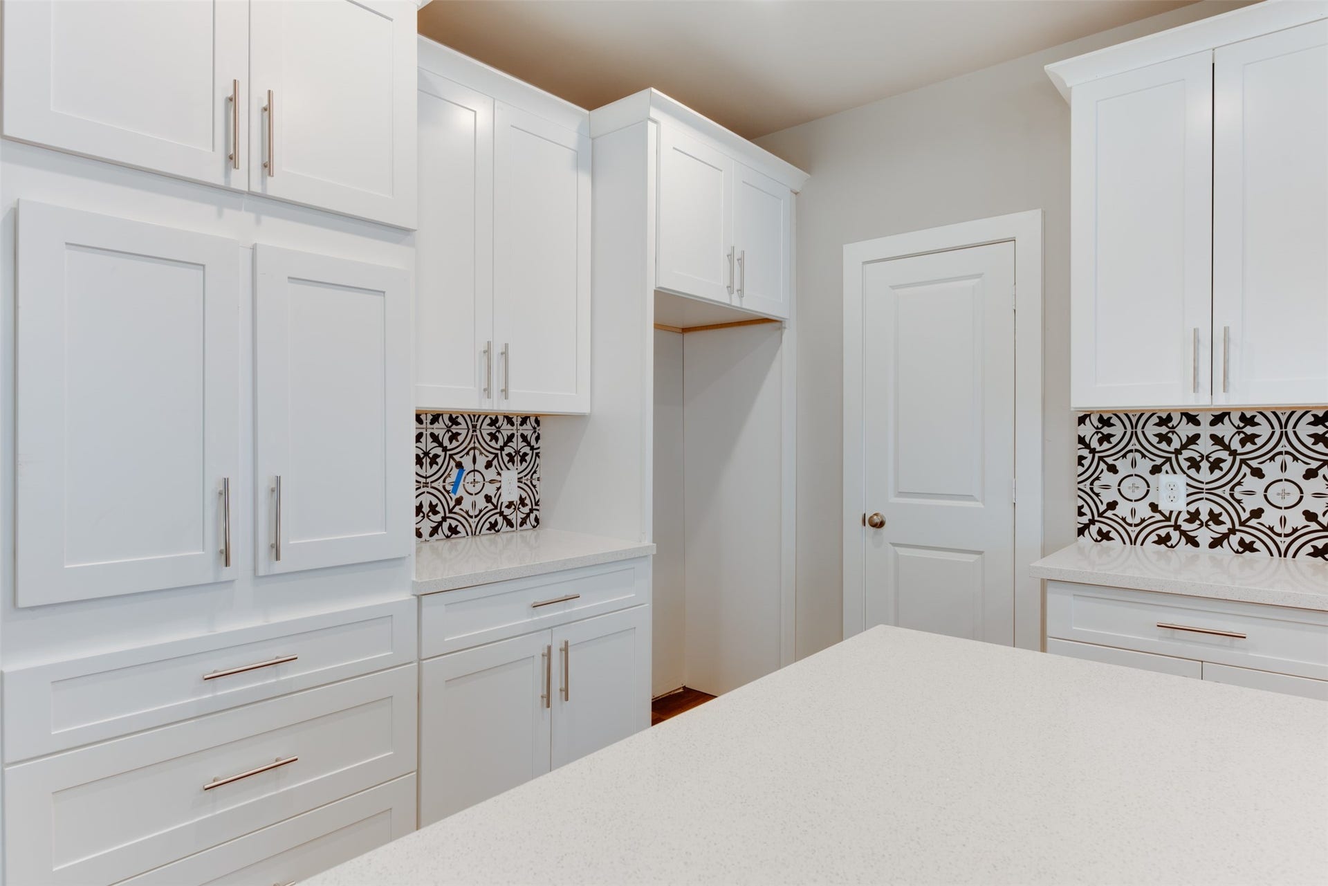 6619 Ezzard Charles Lane, Houston, TX 77091 6619 Ezzard Charles Lane, Houston, TX 77091