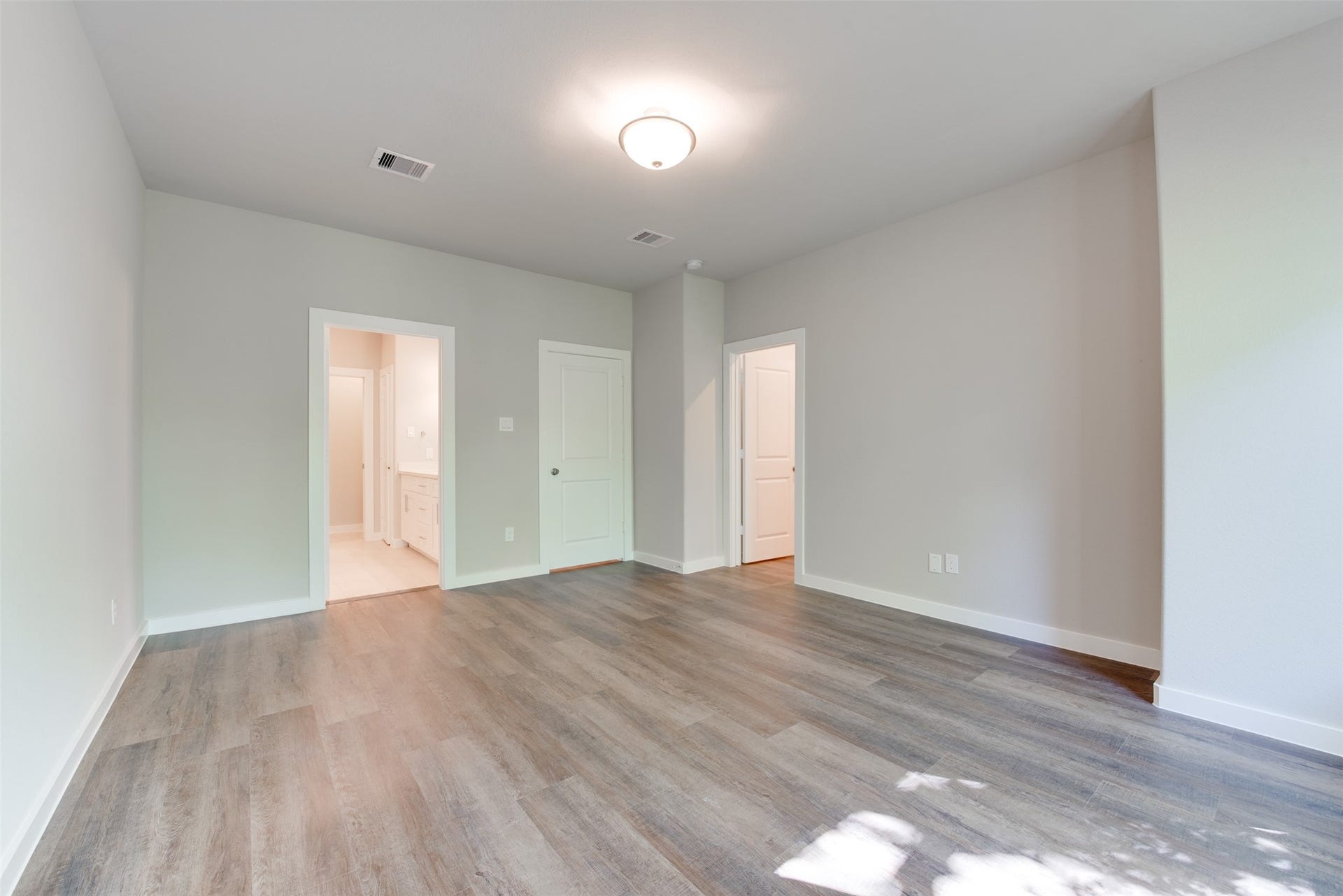 6619 Ezzard Charles Lane, Houston, TX 77091 6619 Ezzard Charles Lane, Houston, TX 77091