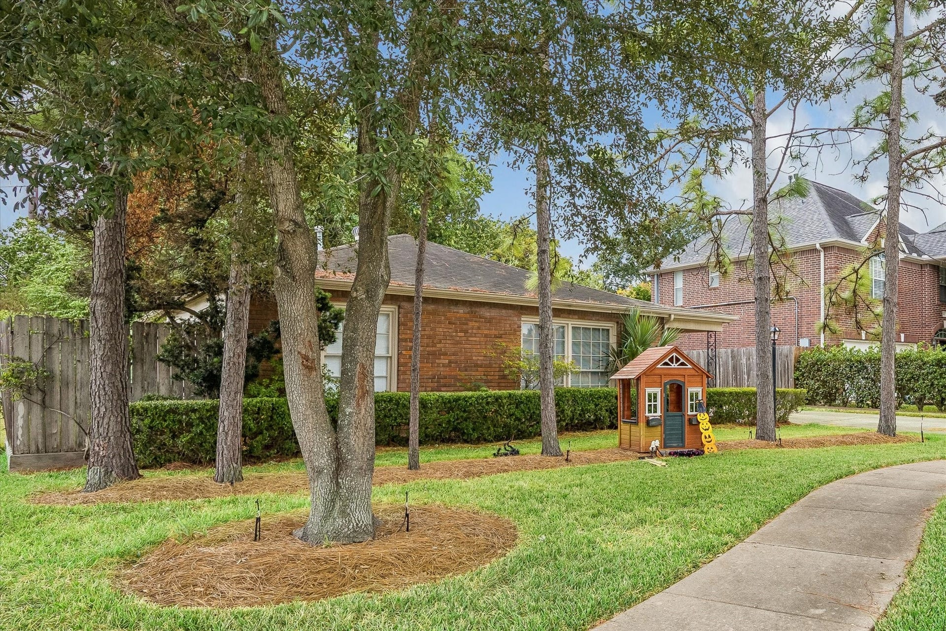 5101 Beech Street, Bellaire, TX 77401