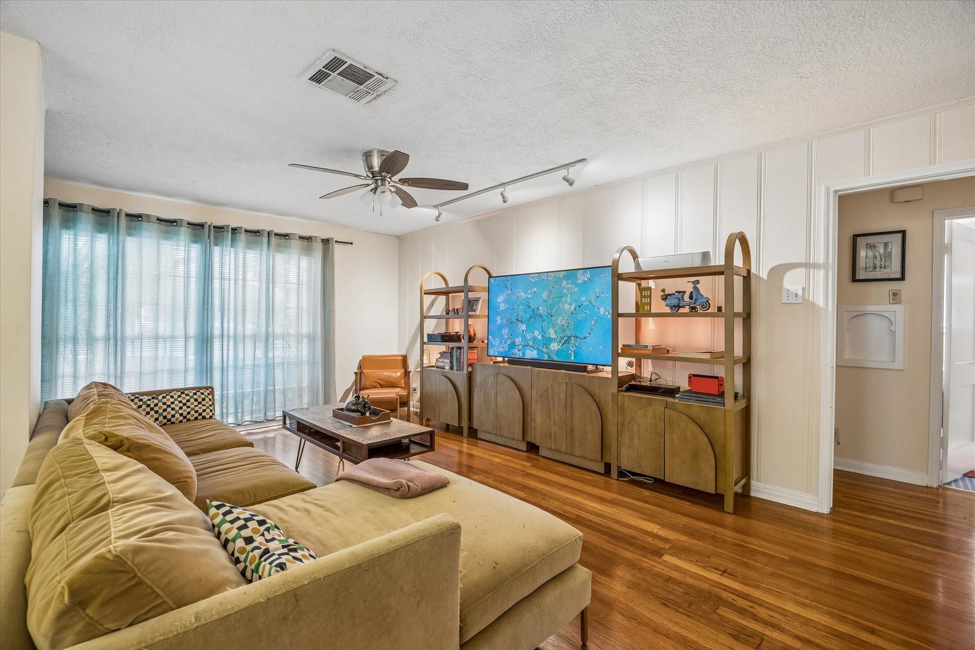 5101 Beech Street, Bellaire, TX 77401