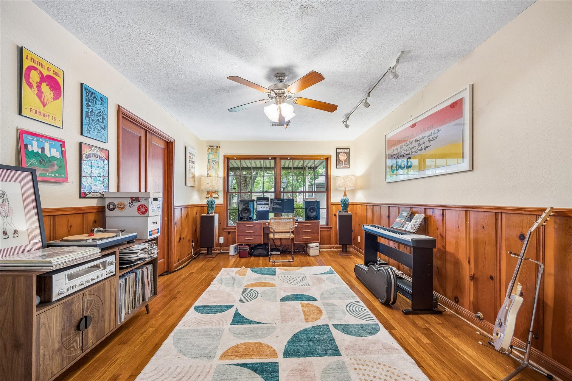 5101 Beech Street, Bellaire, TX 77401