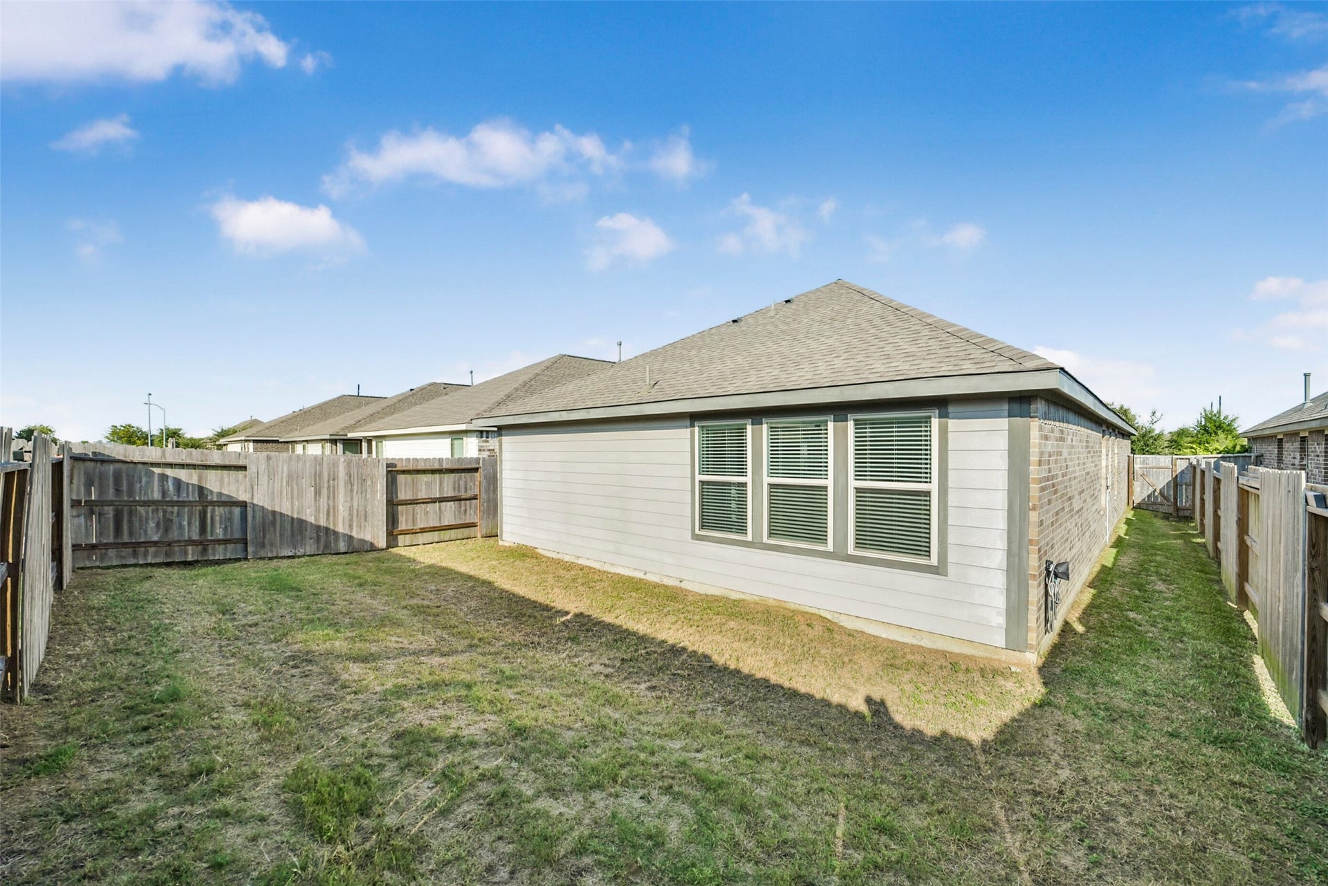 18511 Summit Ranch Drive, Hockley, TX 77447 another view of the backyard
