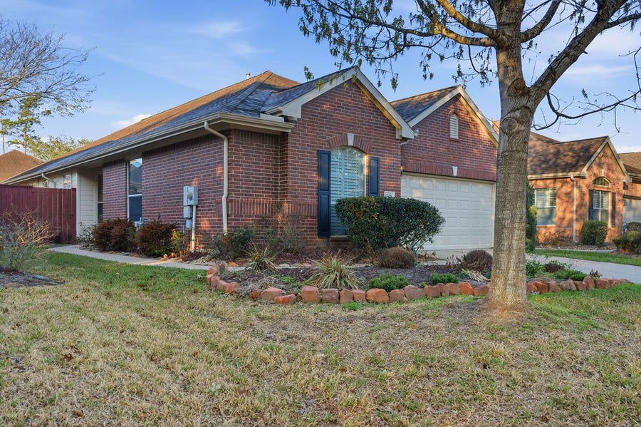 Property photo for 1308 Palermo Drive, Pearland, TX
