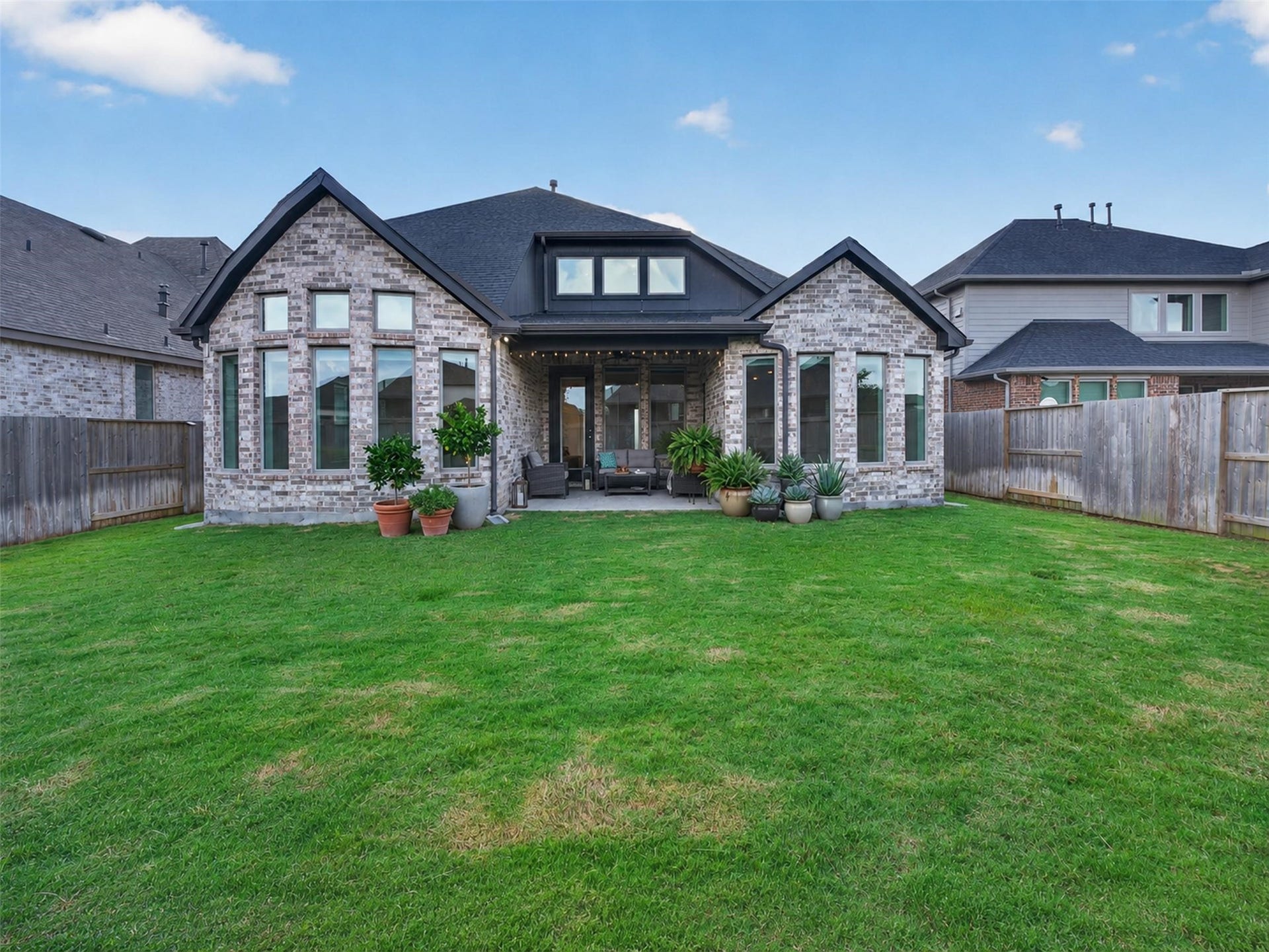 3123 Lantana Trail, Katy, TX 77493 The expansive low-maintenance backyard offers endless possibilities for outdoor living and recreation. With plenty of room for play, pets, gardening, or future enhancements, this versatile space can easily adapt to your lifestyle.
