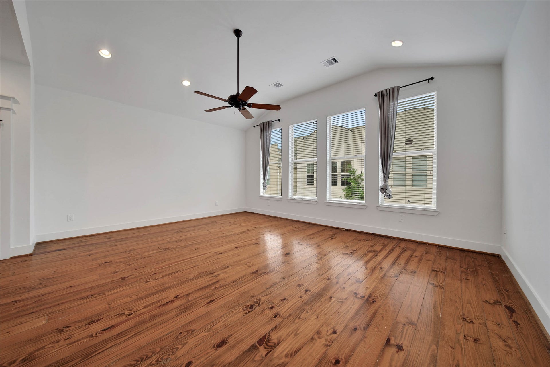 108 Riley Lane, Houston, TX 77003