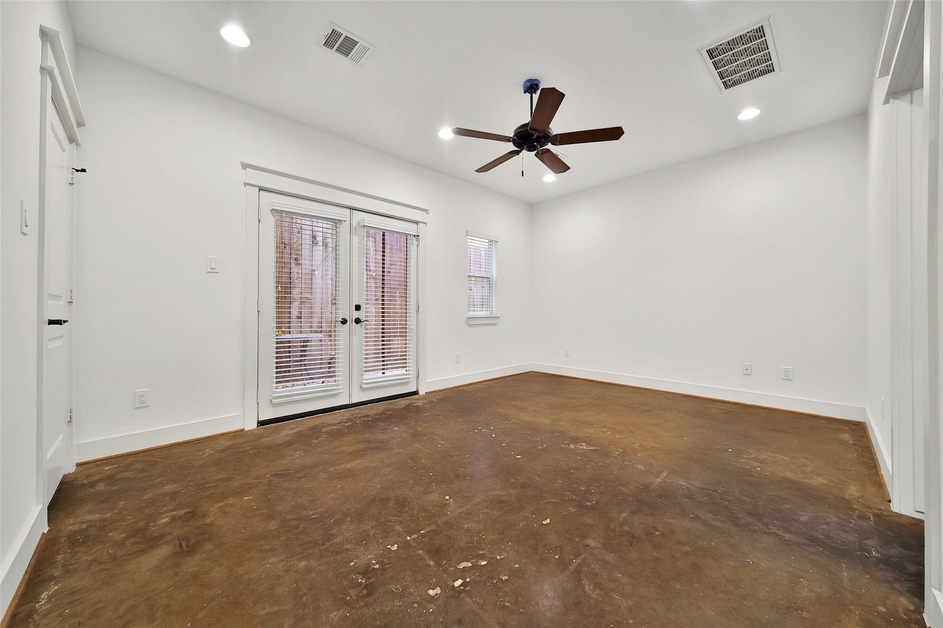 108 Riley Lane, Houston, TX 77003