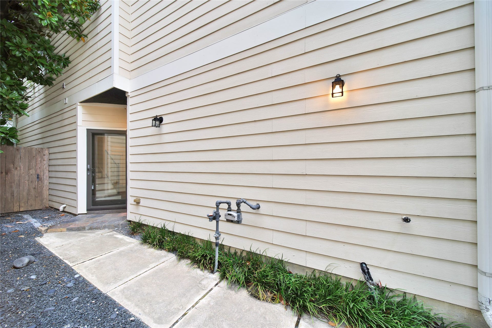 108 Riley Lane, Houston, TX 77003