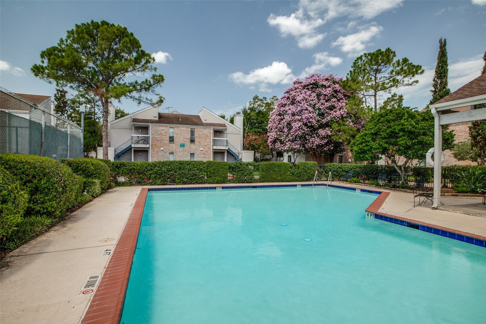 7900 N Stadium Drive, #93, Houston, TX 77030 Relax by the pool