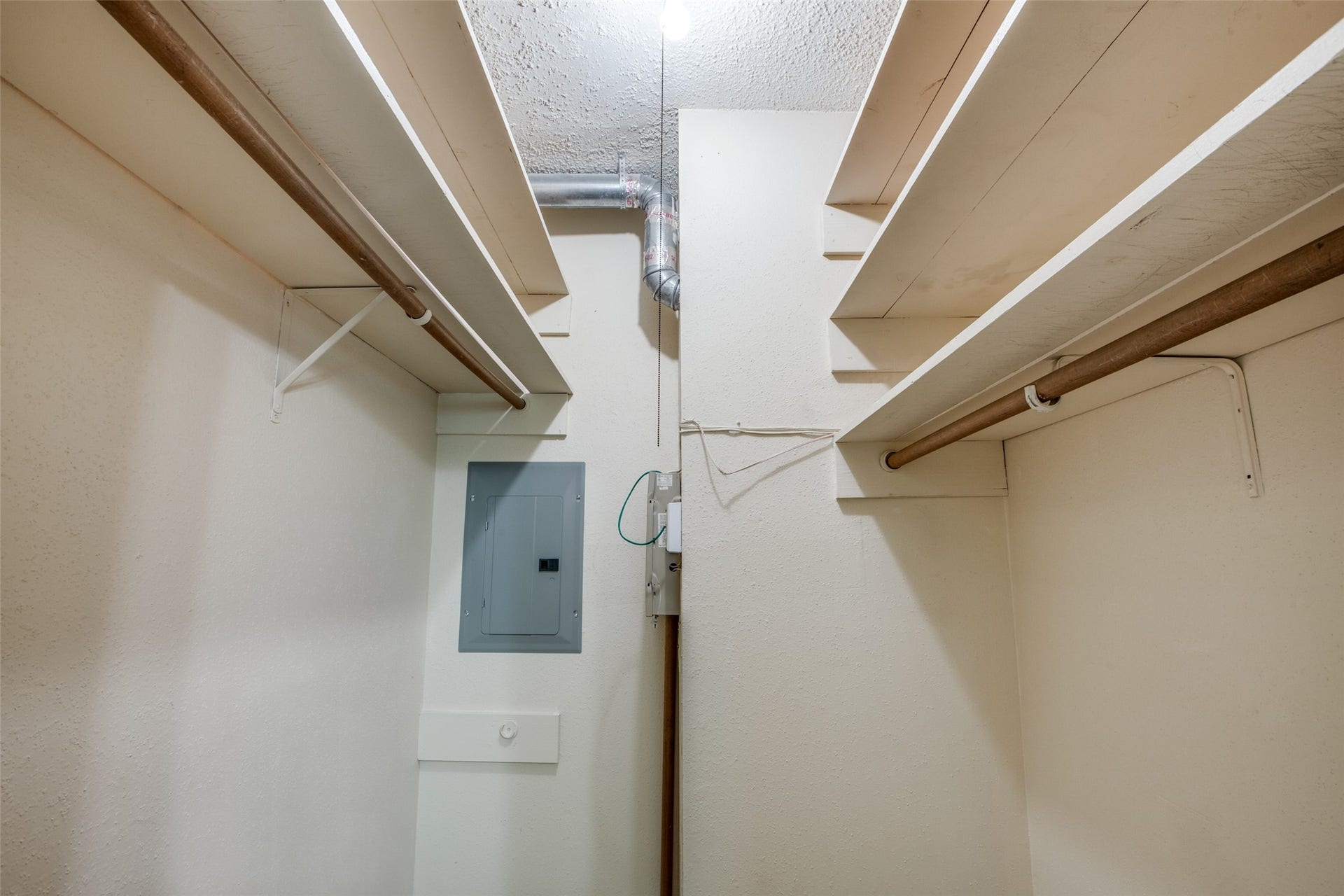 7900 N Stadium Drive, #93, Houston, TX 77030 Large walk in closet with hanging and shelves
