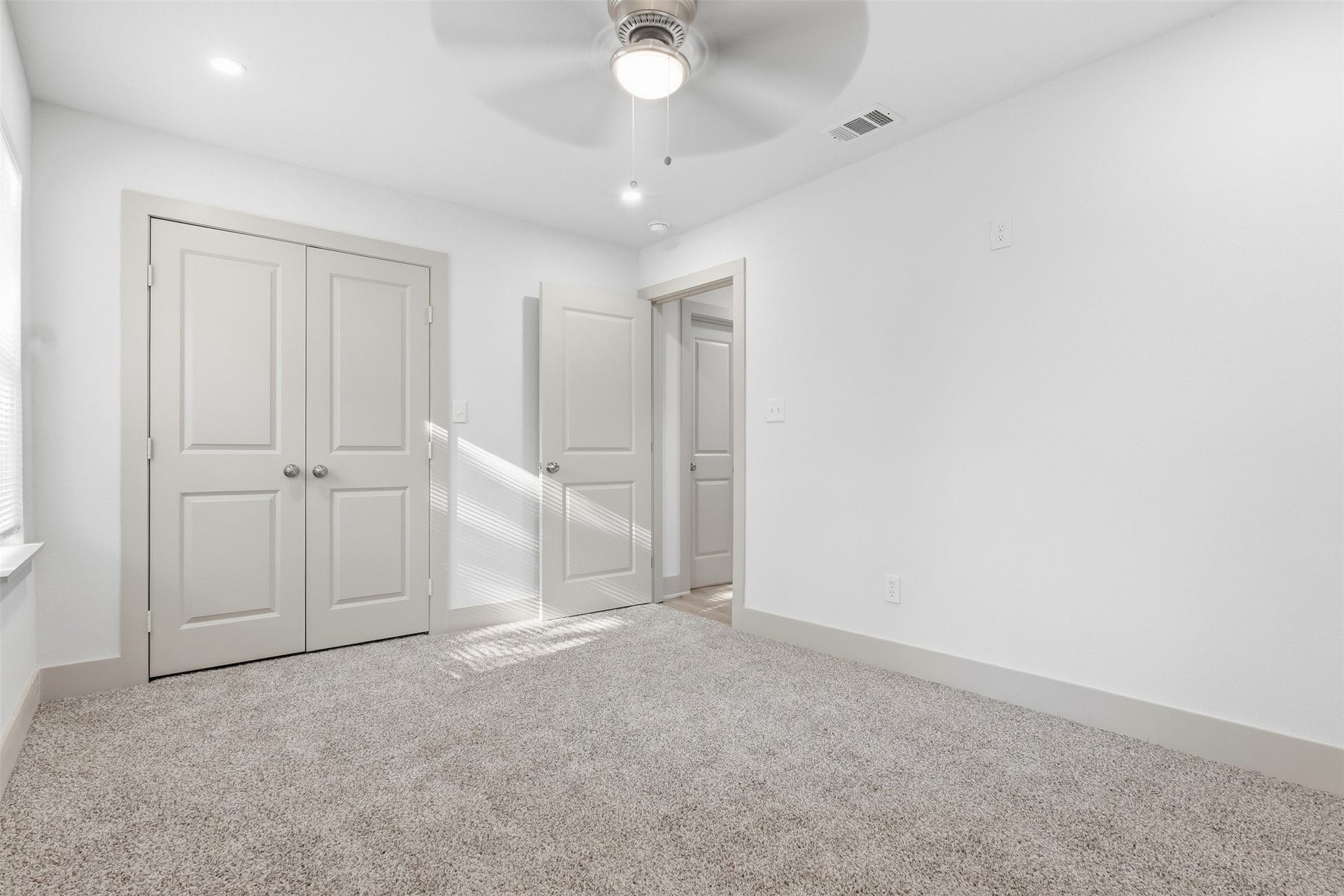 1308 Pecan Drive, Pasadena, TX 77502 1308 Pecan Drive, Pasadena, TX 77502