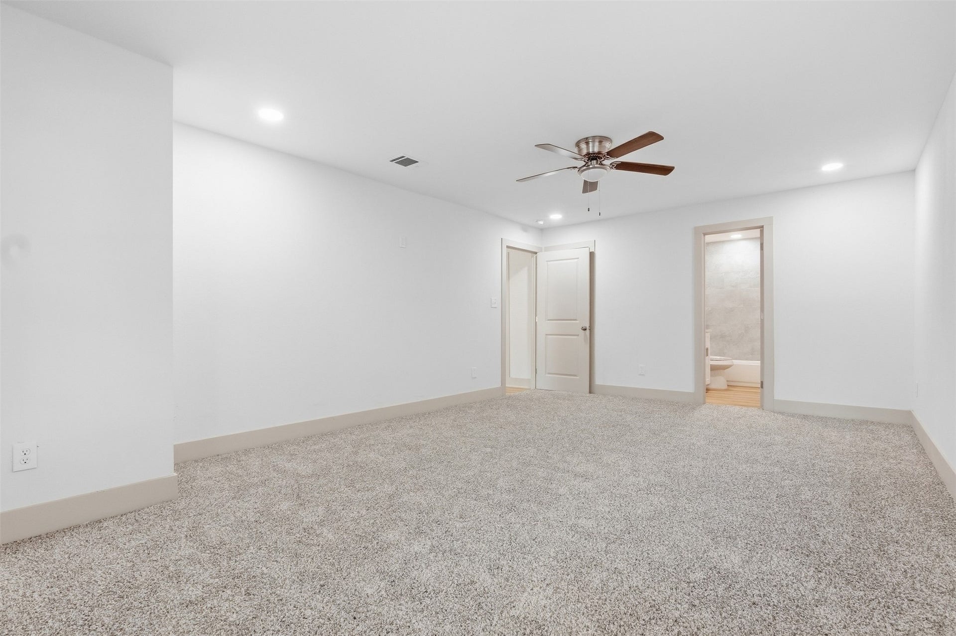 1308 Pecan Drive, Pasadena, TX 77502 1308 Pecan Drive, Pasadena, TX 77502