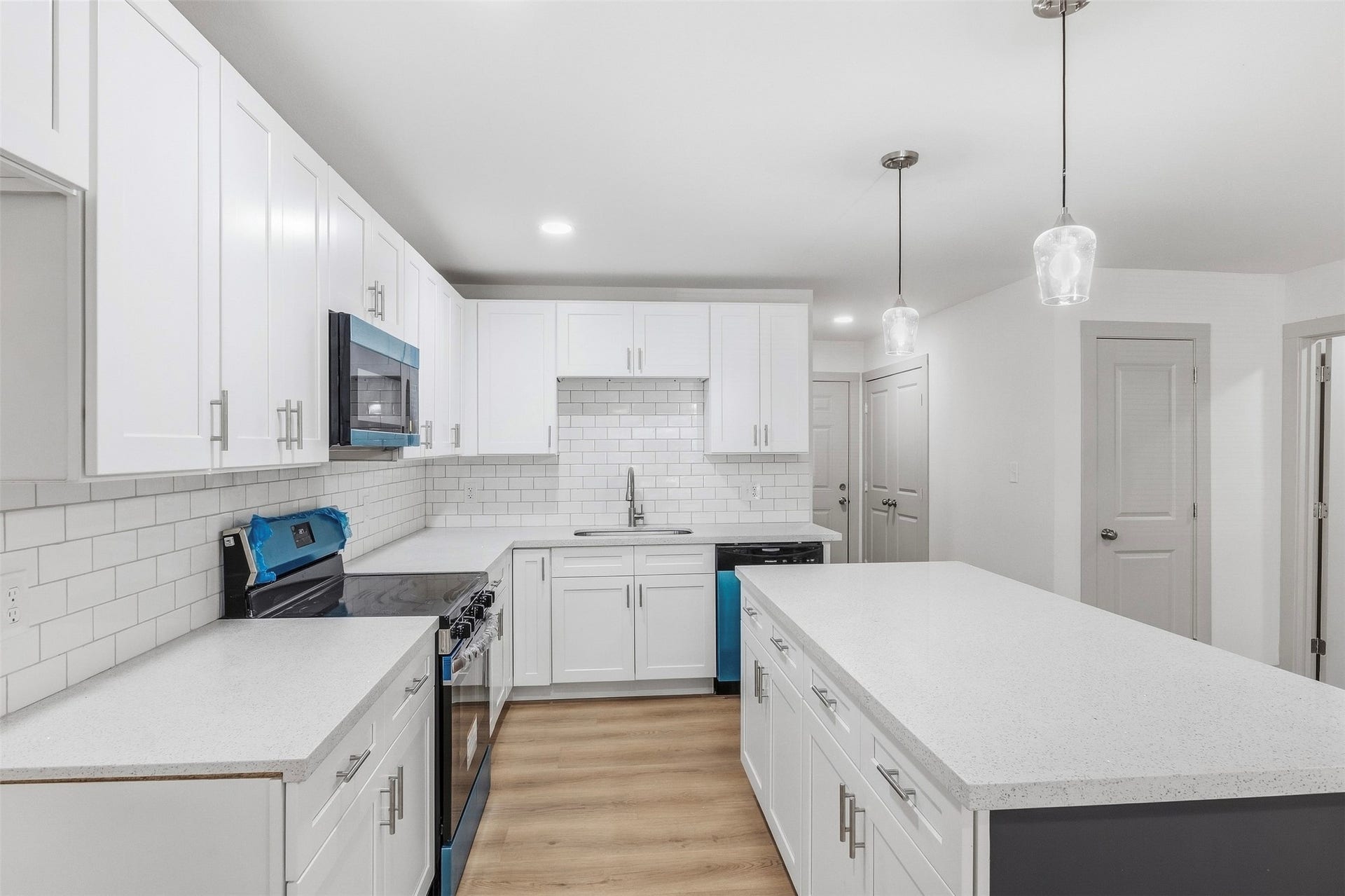 1308 Pecan Drive, Pasadena, TX 77502 1308 Pecan Drive, Pasadena, TX 77502