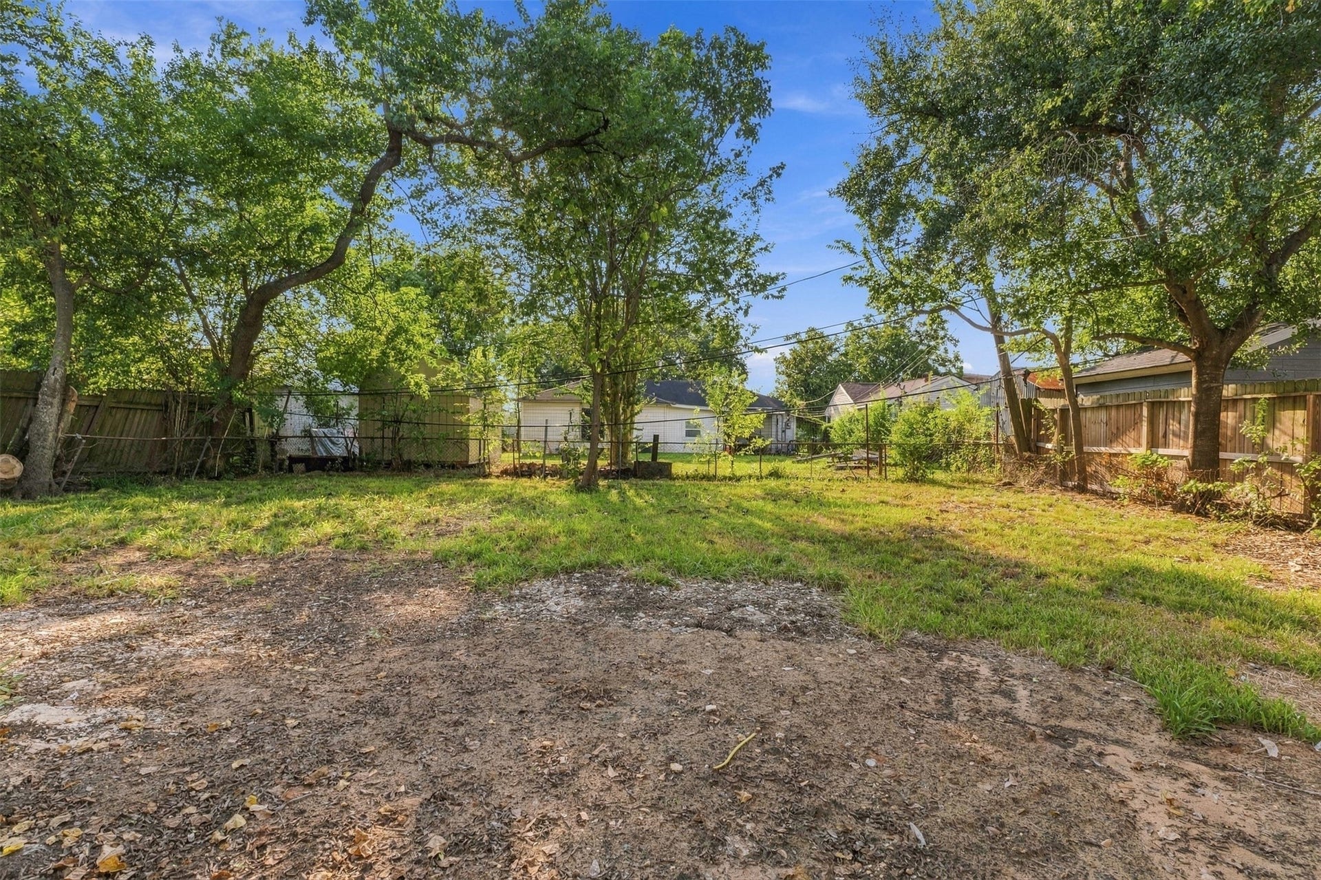 1308 Pecan Drive, Pasadena, TX 77502 1308 Pecan Drive, Pasadena, TX 77502